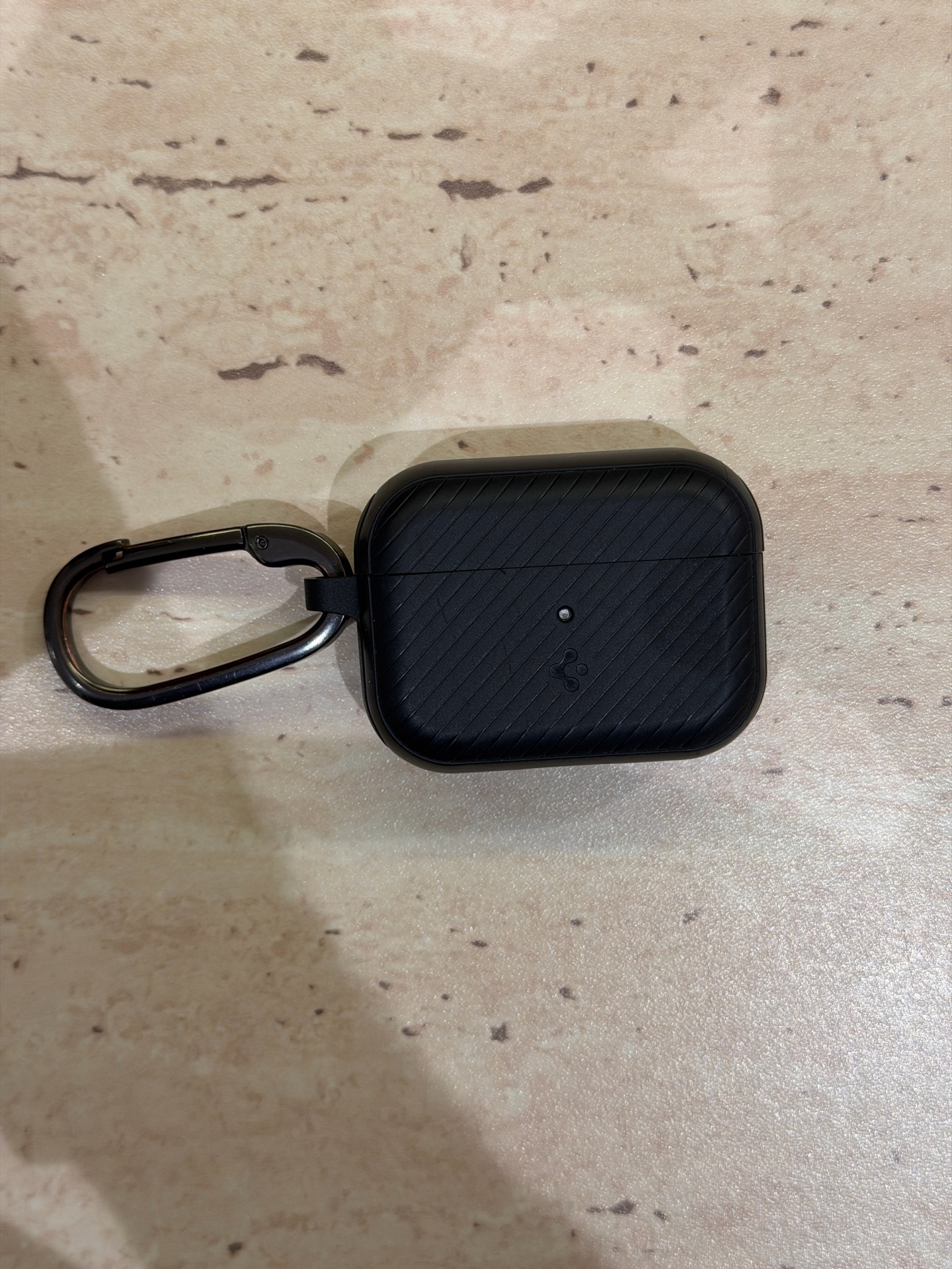 AirPods Pro 2nd gen , USB-C, with free cover spigen - Image 5