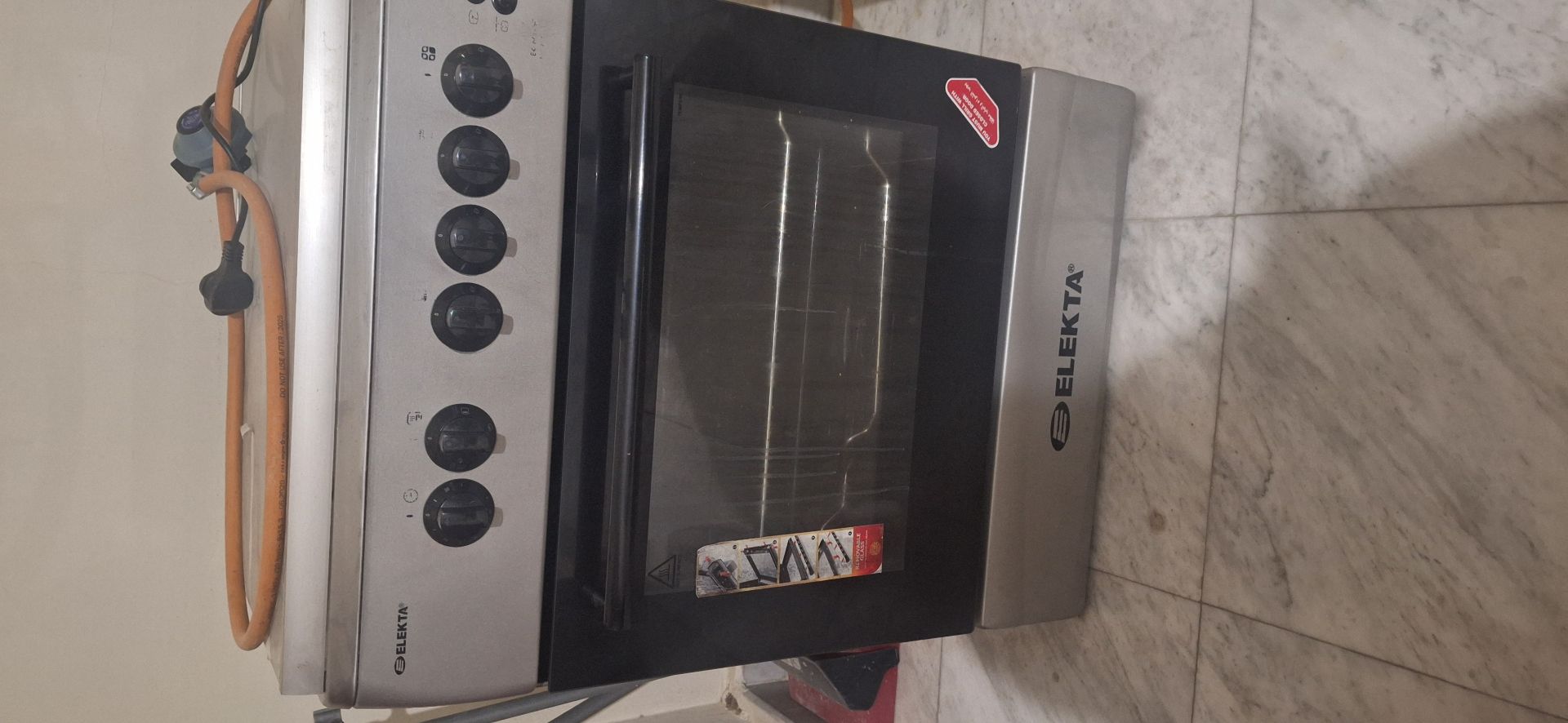 ELEKTA 4 Burner with Oven and 6KG Woqod LPG tank - Image 3