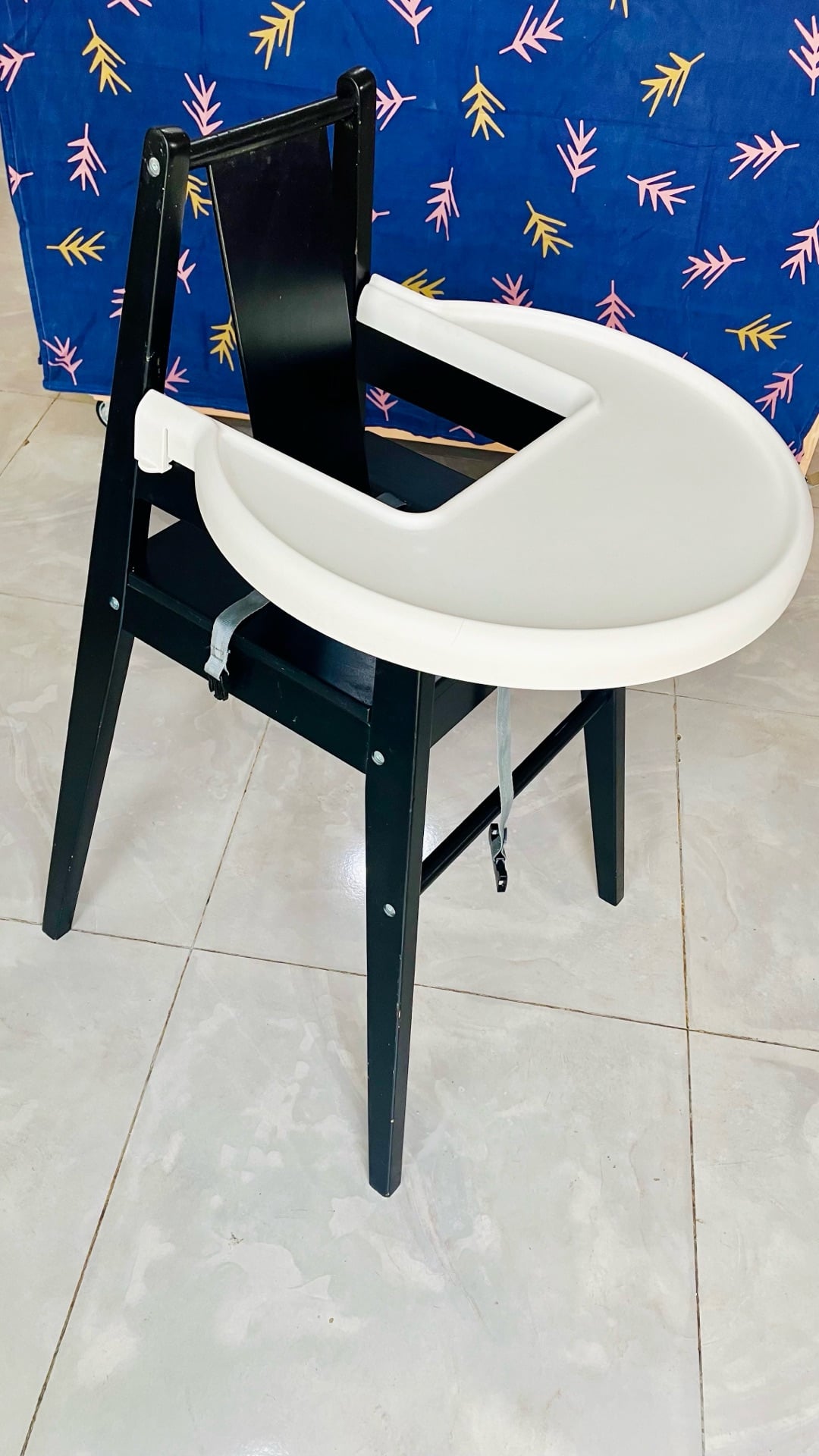 Baby feeding high chair  - Image 4