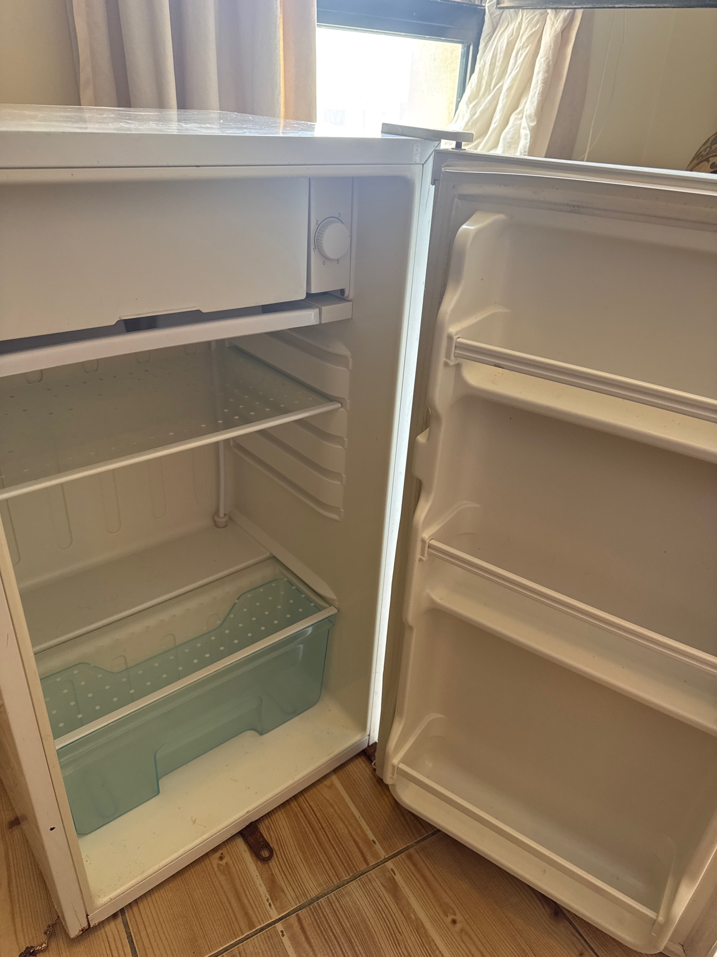 Zenan 110L Single Door Refrigerator  - Image 2