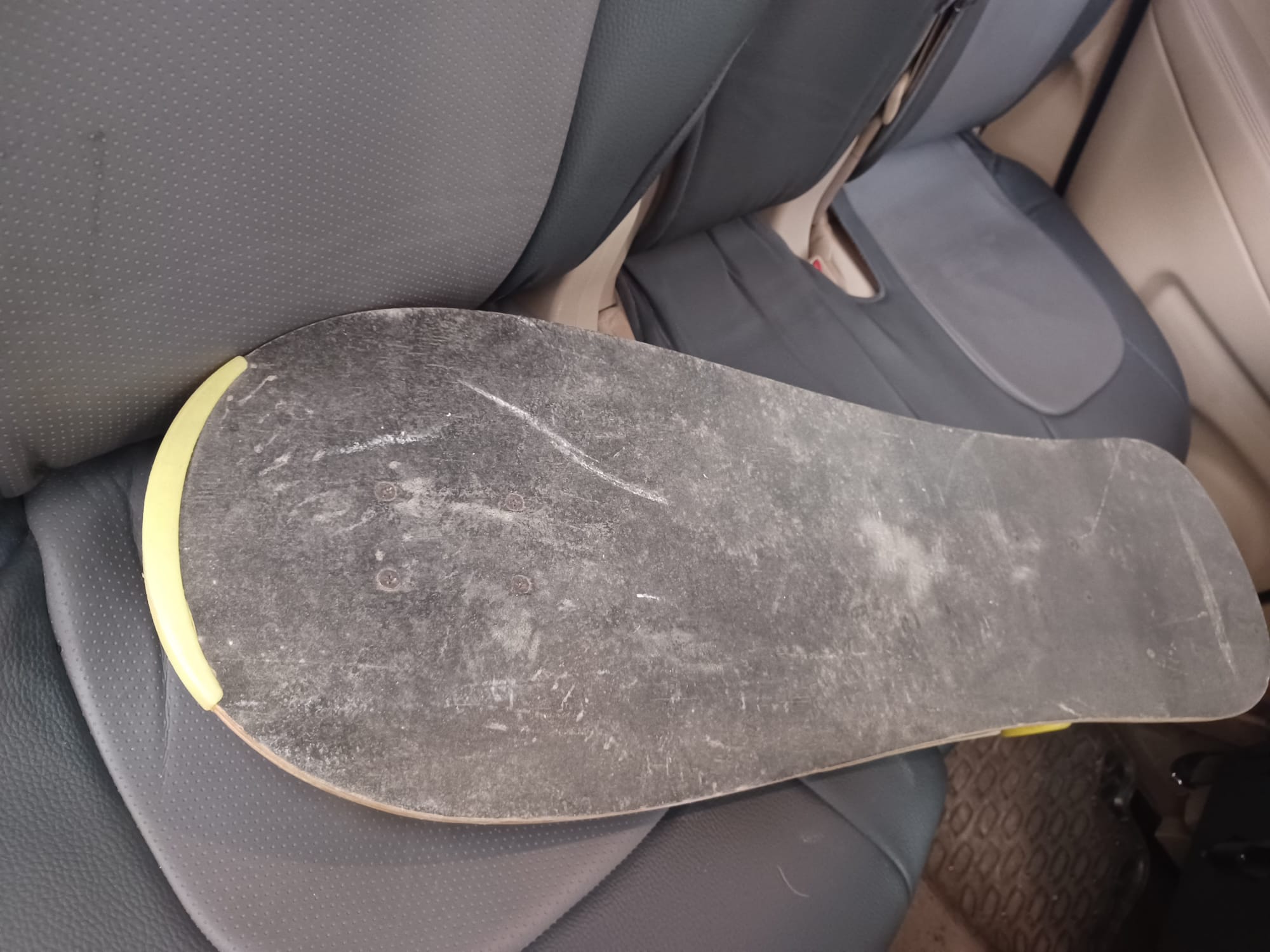 Skating shoes & Skate board 🛹 - Image 4