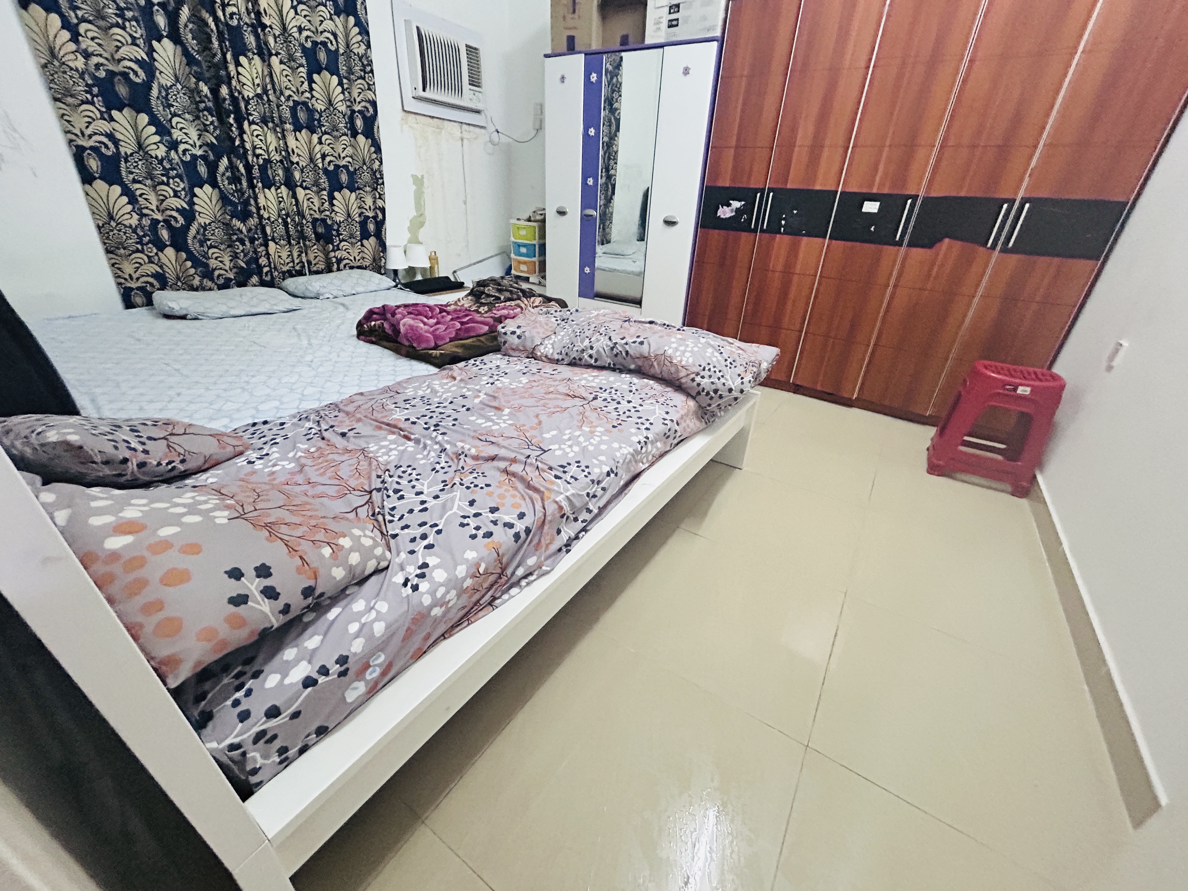 Bed and Mattress - Image 3