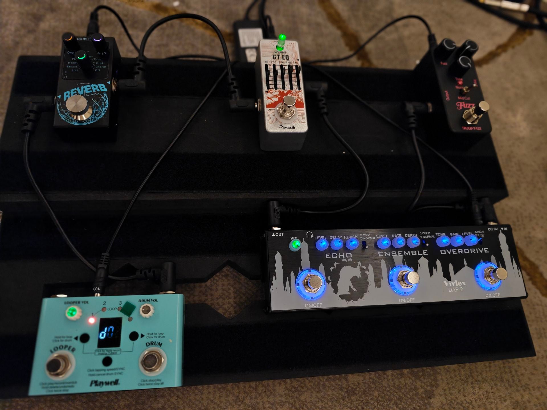 Guitar Multi Effects Pedalboard
- Image 1