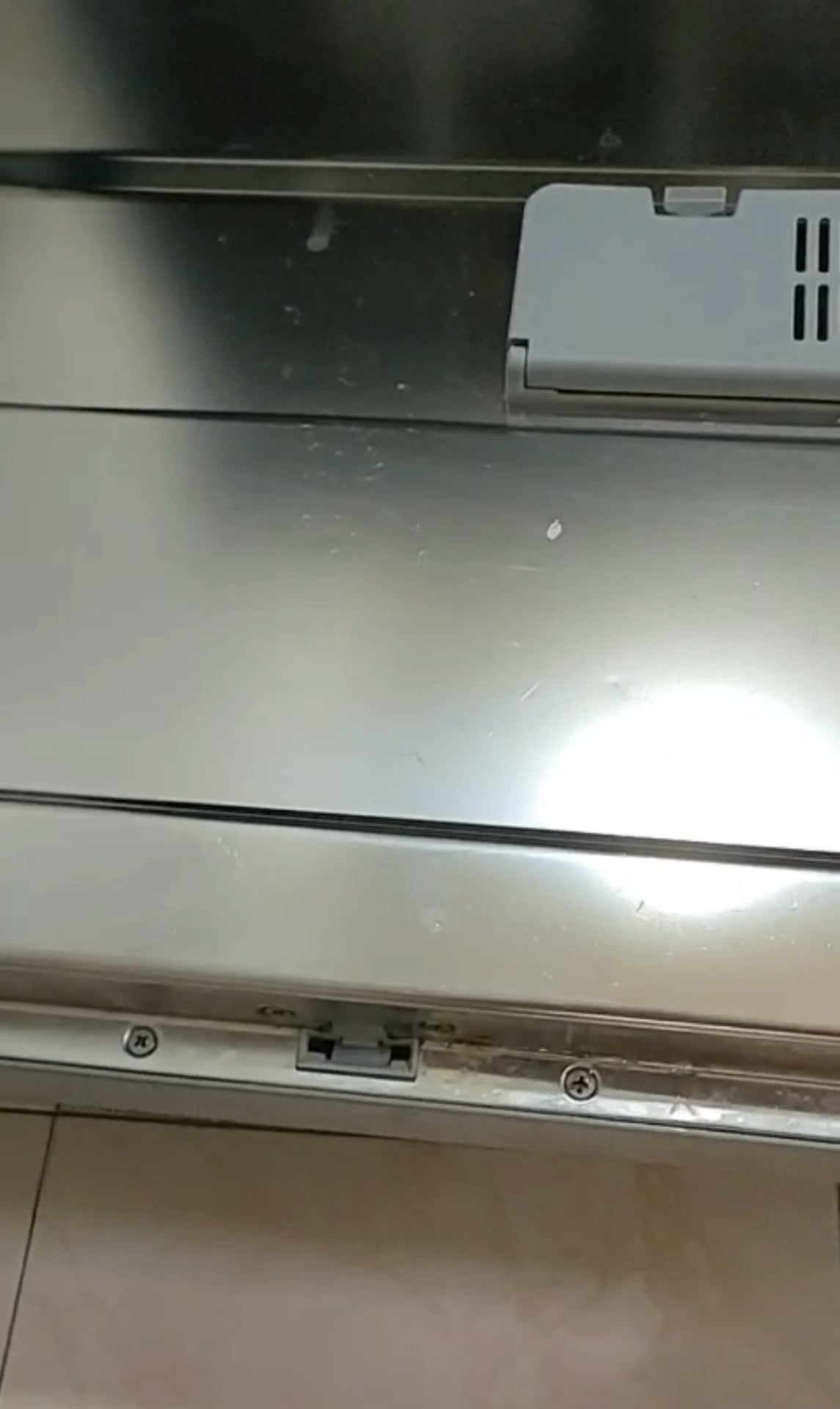 Hisense Dishwasher - Excellent Condition - Image 8