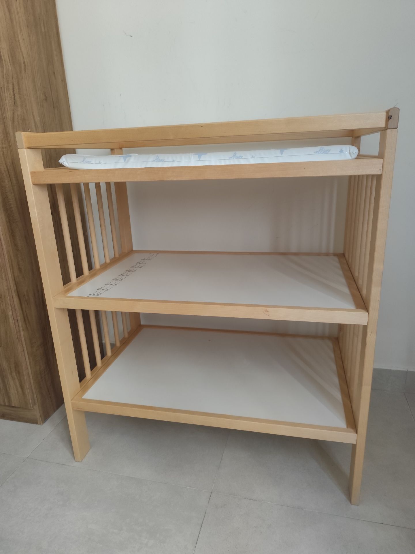 Ikea changing table - Image 4