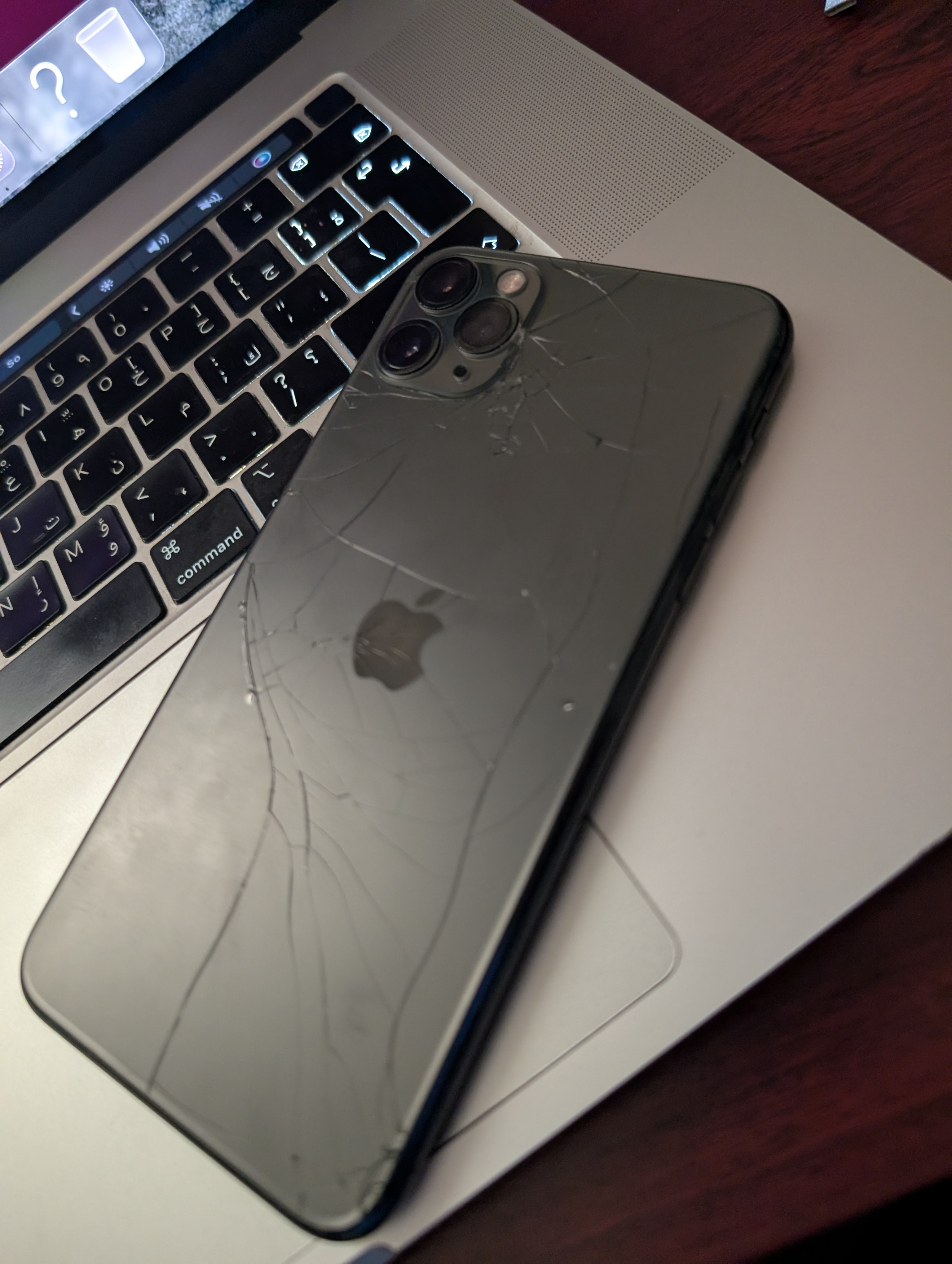 iPhone 11 Pro Max (256GB) for sale – Good condition - Image 4