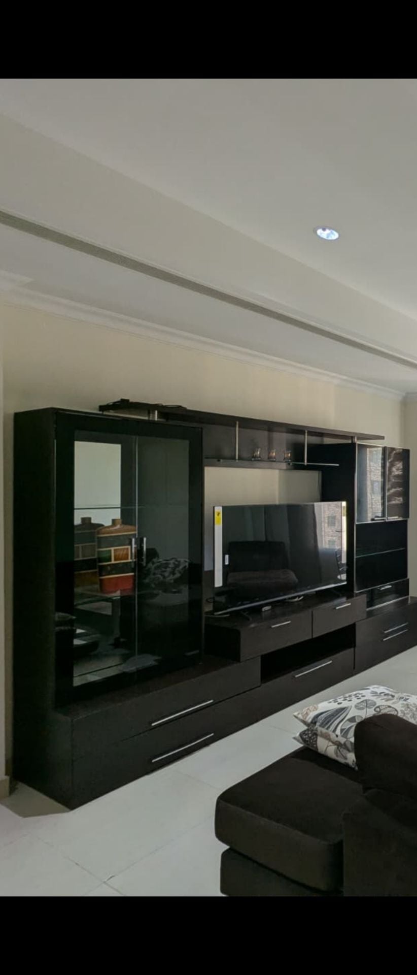 The One furniture for immediate sale in The Pearl - Image 2