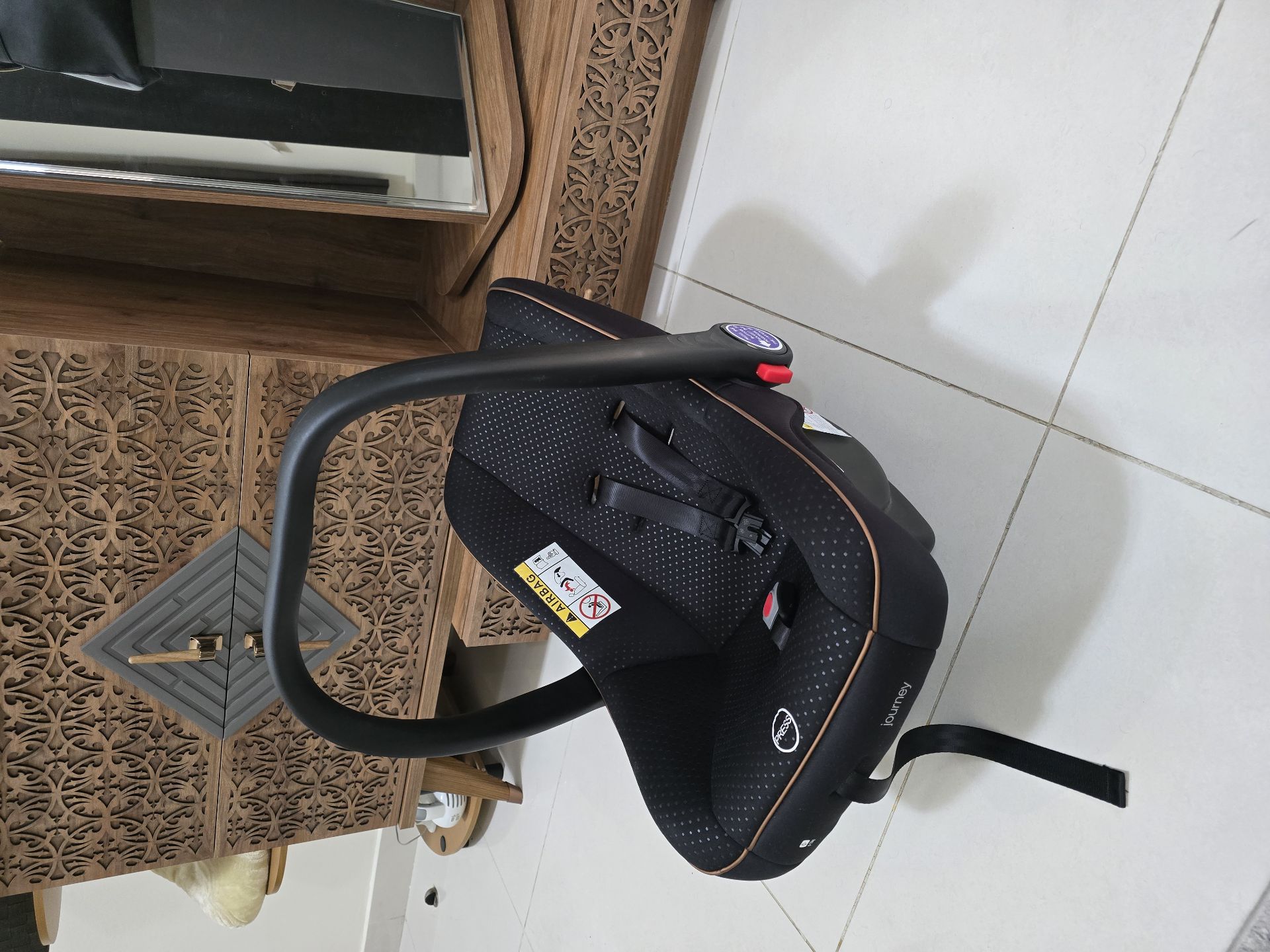 Giggles Journey car seat brand new - Image 1