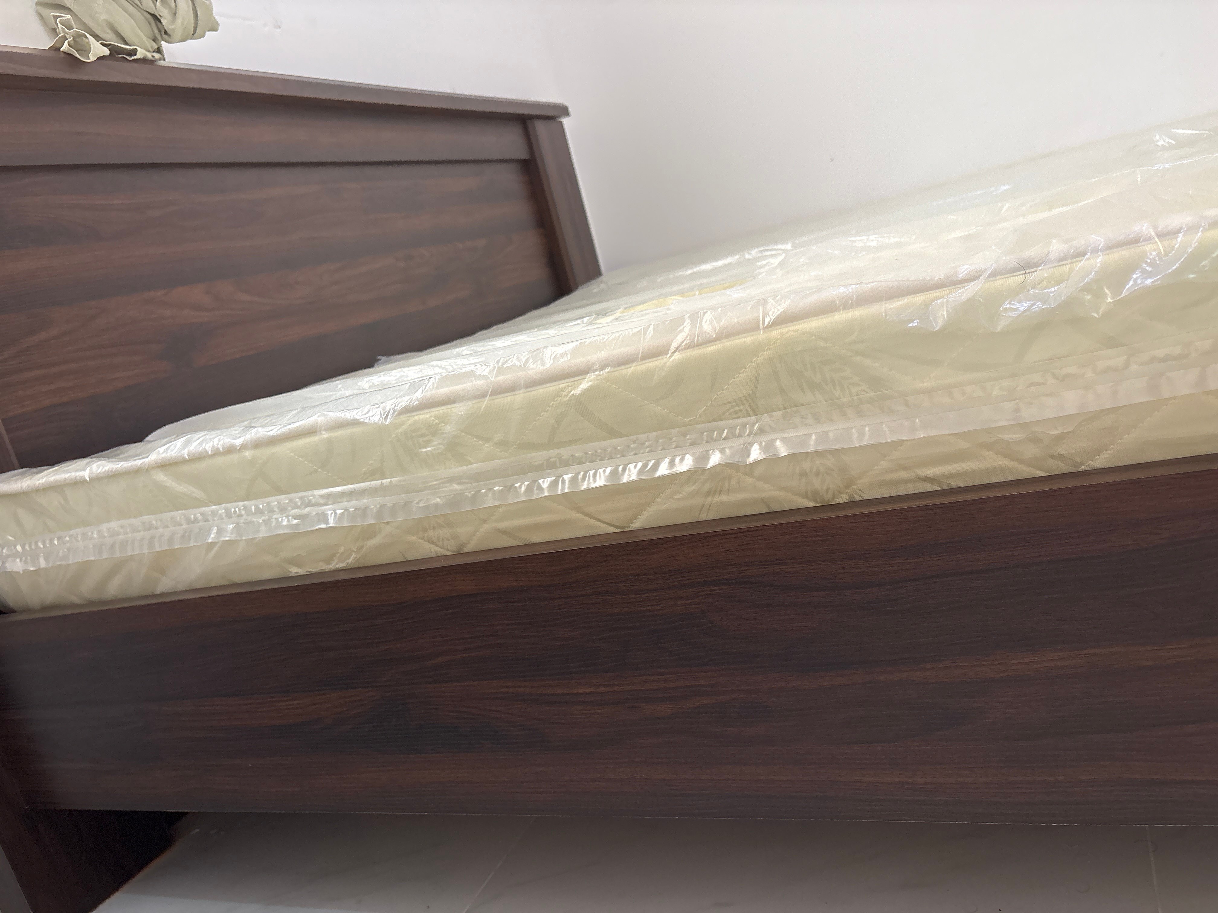 King Size mattress for sale (200X200), Excellent condition  - Image 4