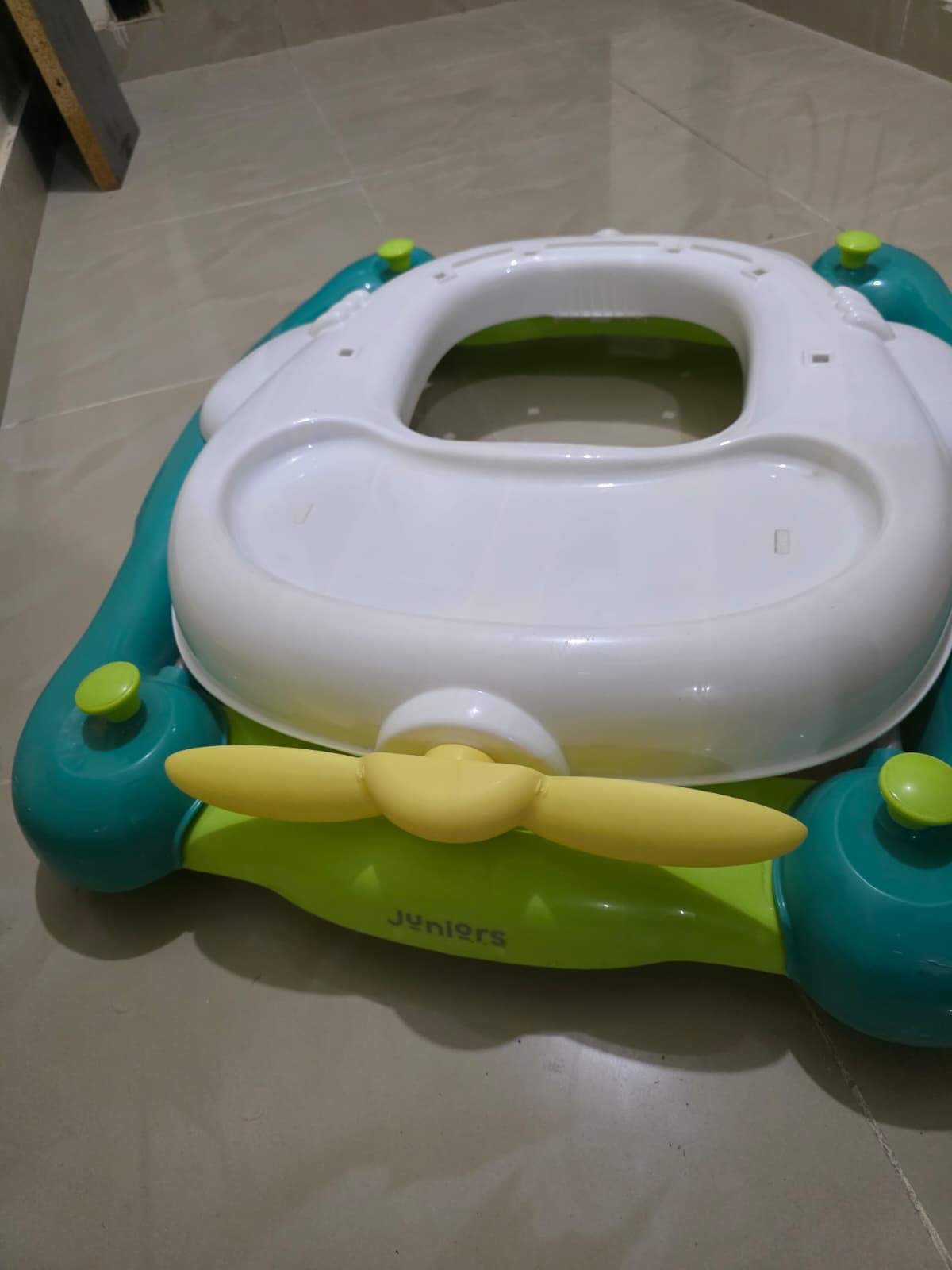 Walker juniors with music tray - Image 5