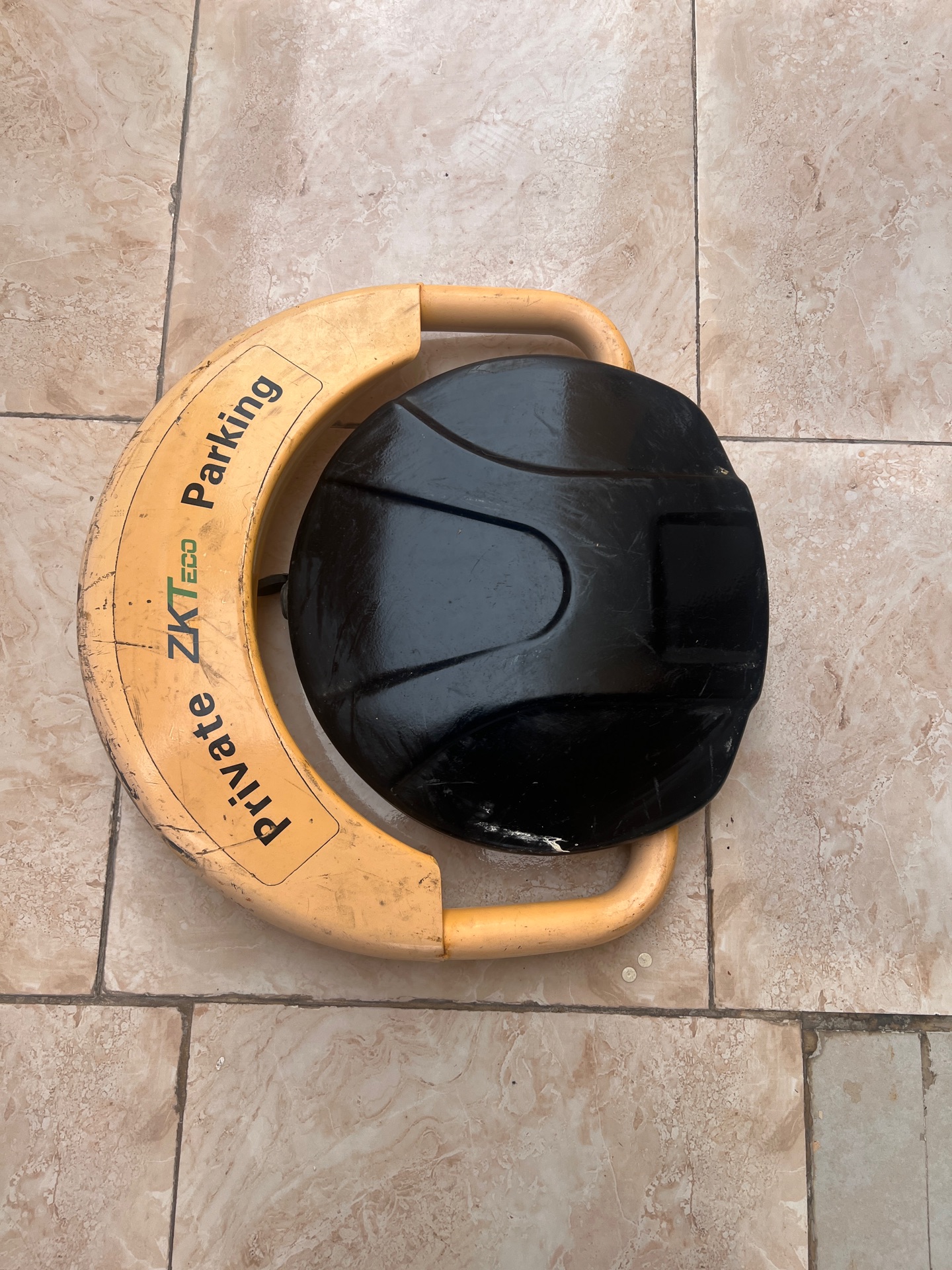 Used Parking Lock / Parking Barrier for Sale - Image 3