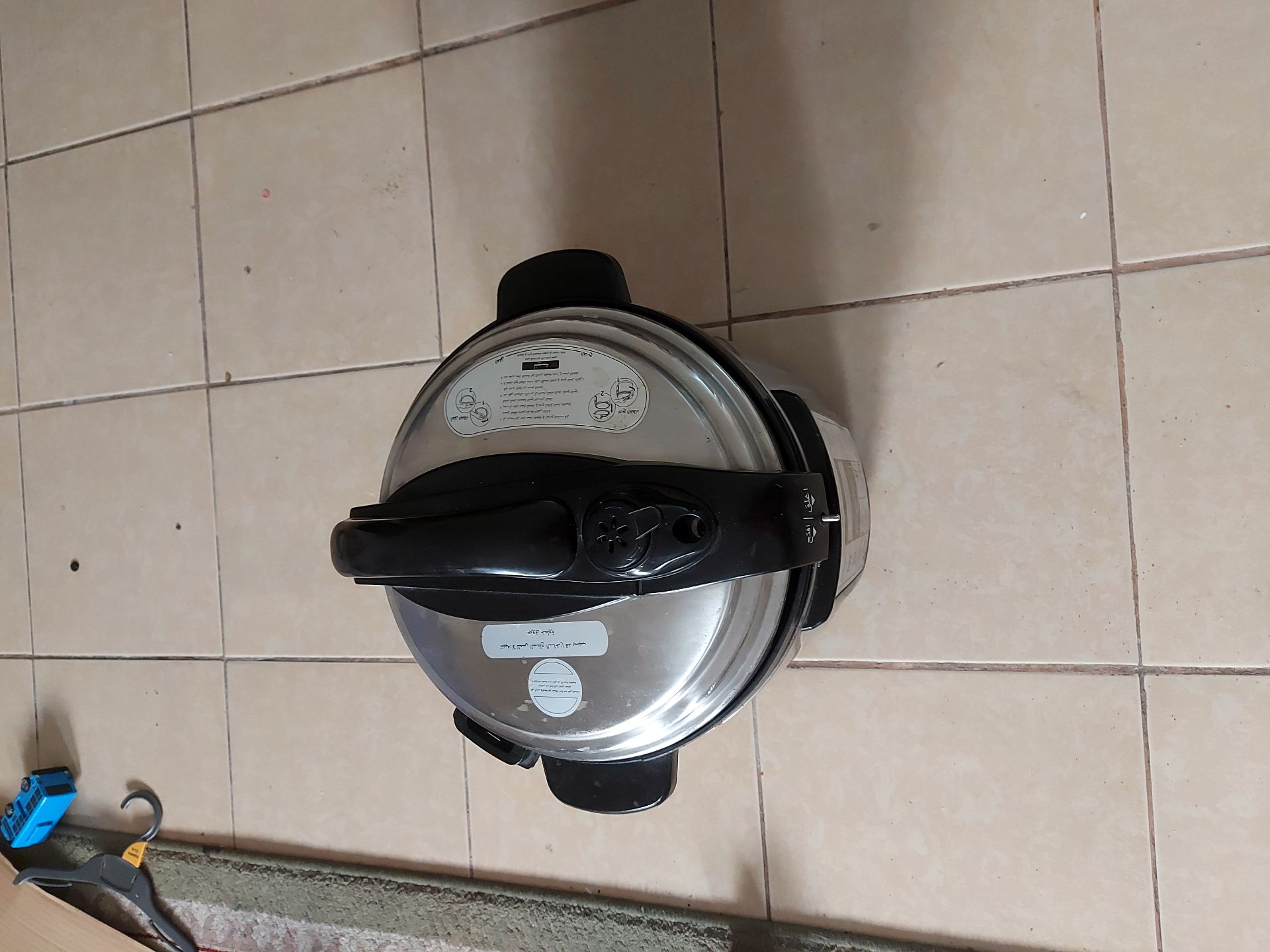 Set of items  - Image 2