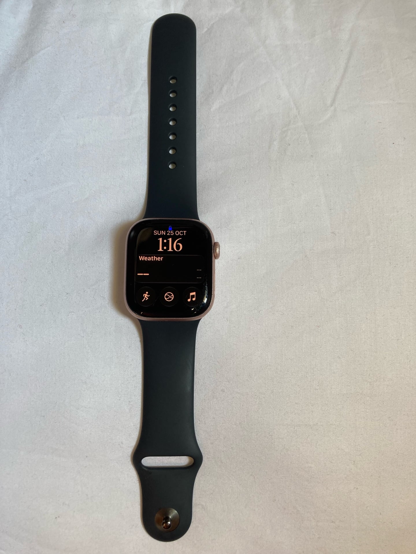 Navigation Box. Website Apple Watch, S 10 GPS | Items | Qatar Living Classifieds