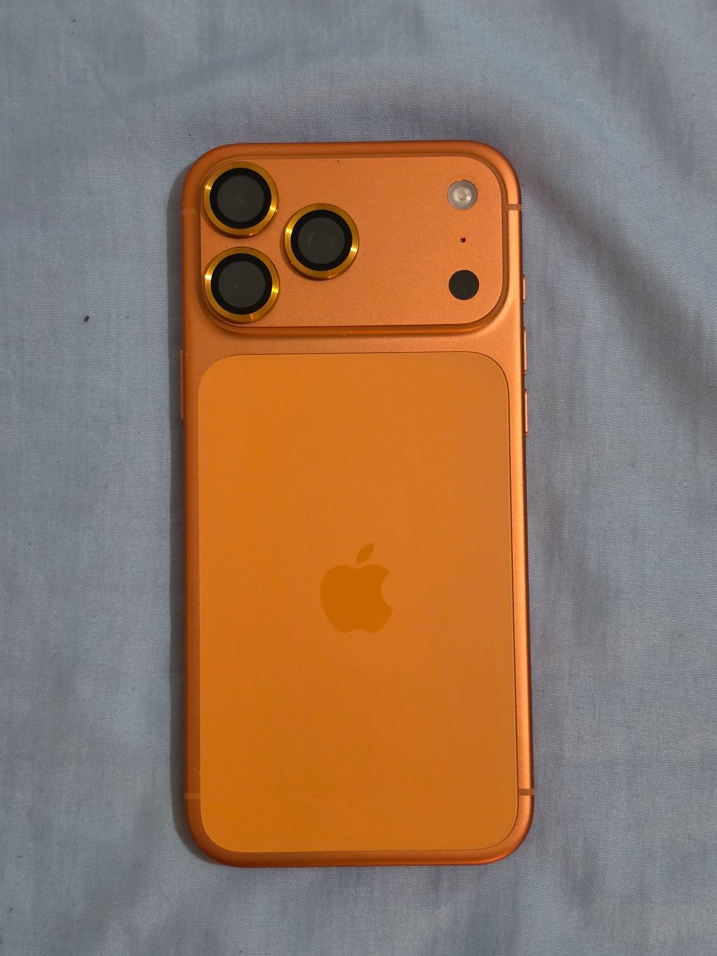 iPhone 17 Pro Max 256GB – 100% Battery – Warranty – Complete Box - Image 1