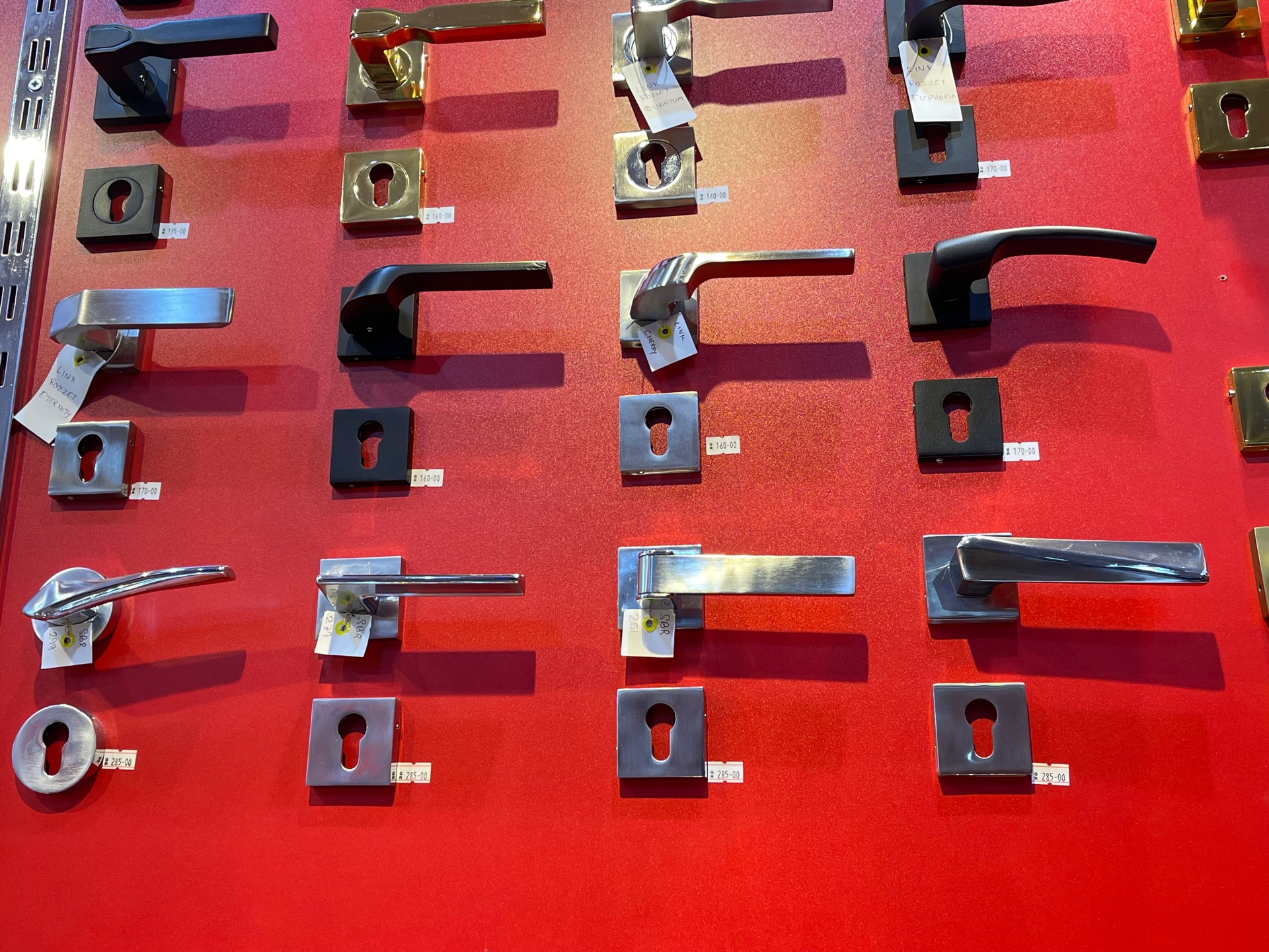 Lost Key? We Can Help  Door Lock Repair Qatar New Lock Fitting - Image 2