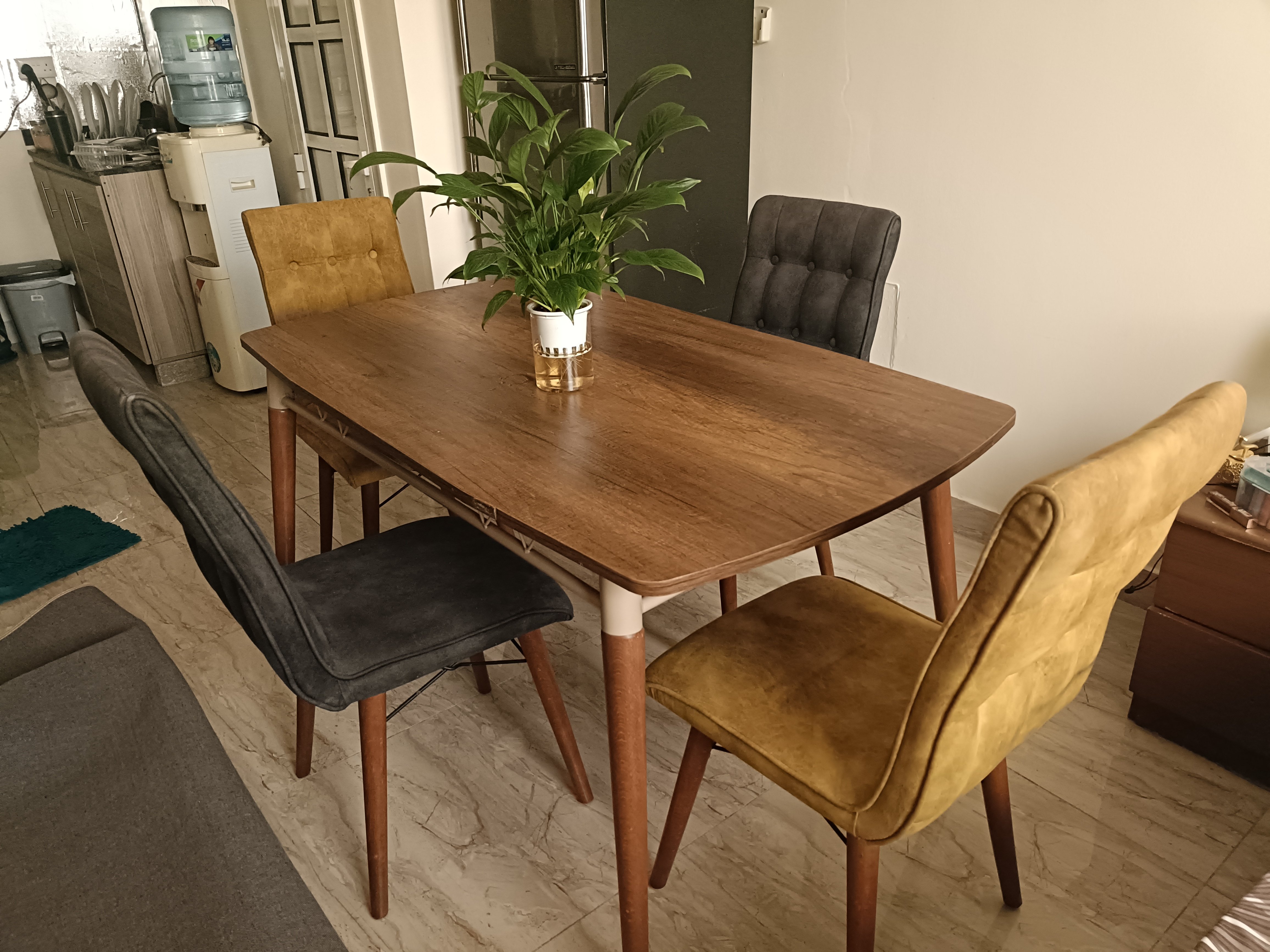 Dinning Table with chairs - Image 2