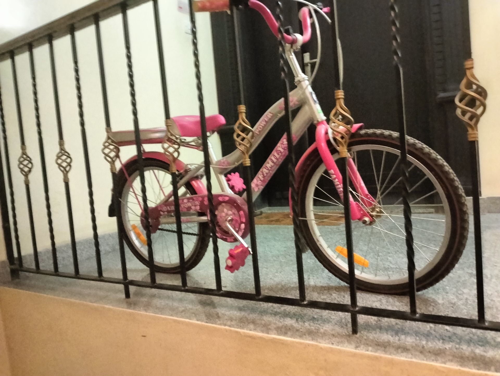 Girls Pink cycle—7-11. - Image 5