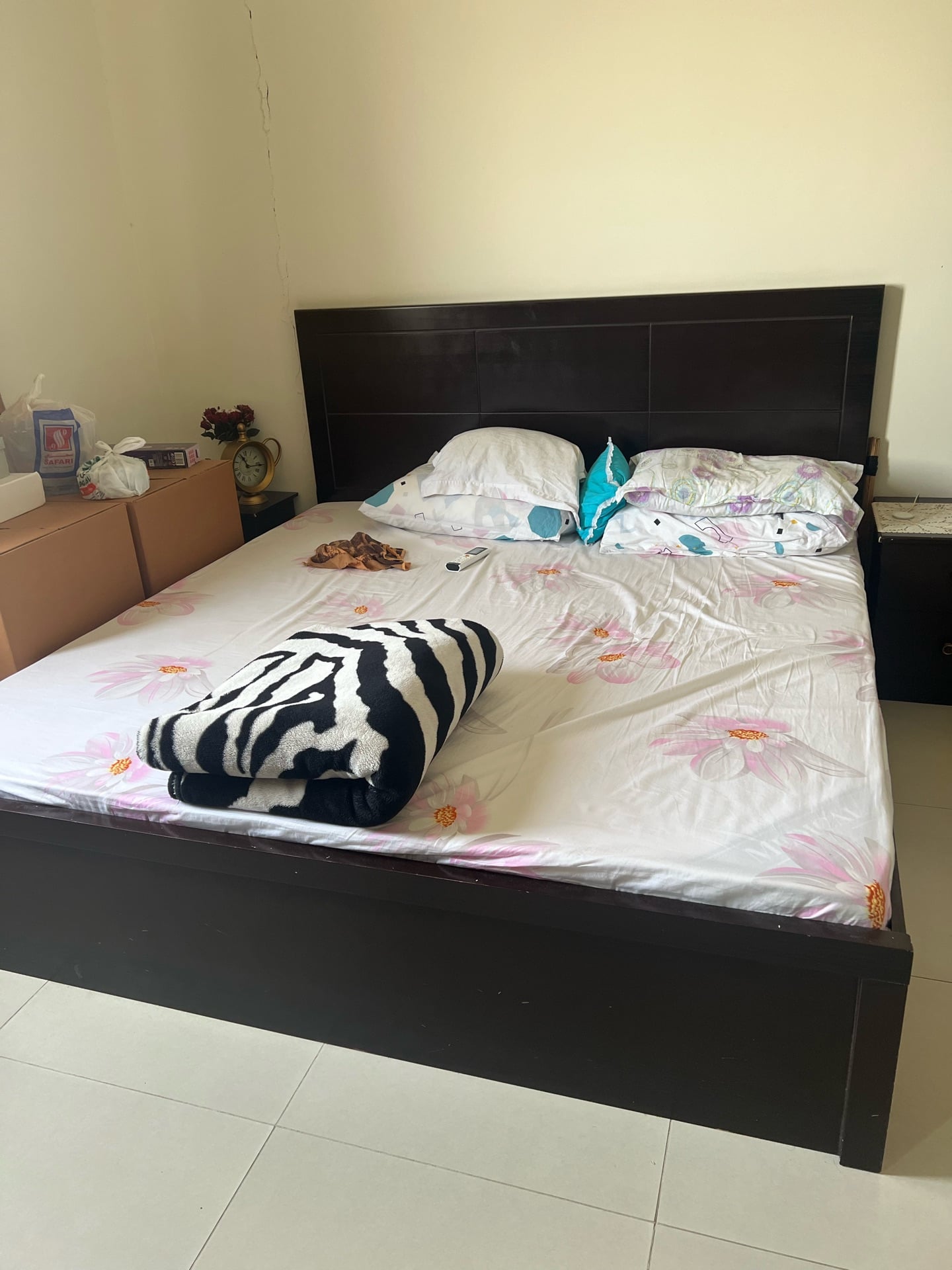 Bedroom Set - Image 2