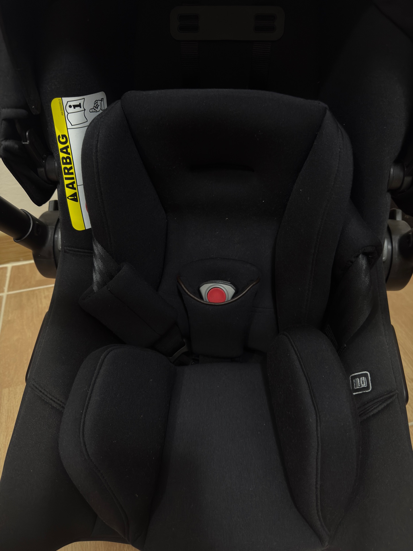 Nuna PIPA Infant Car Seat - Premium Condition - Caviar Black - Image 2