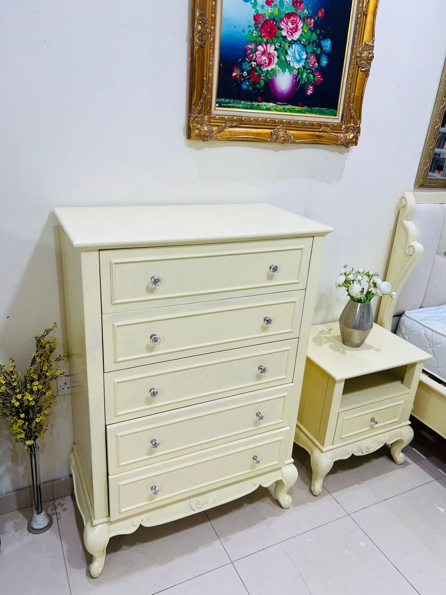 Luxurious bedroom set for sale  - Image 7