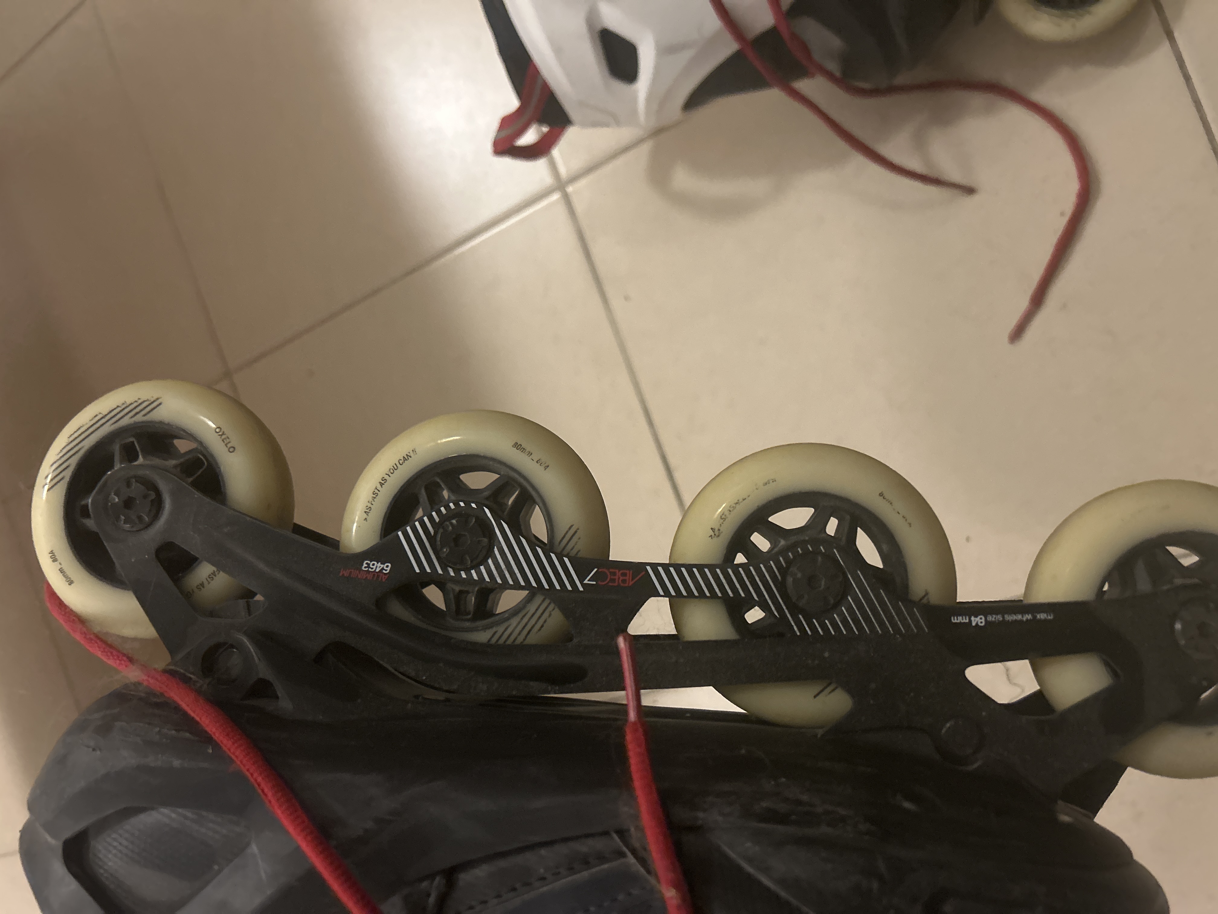 Oxelo Skates - Image 3