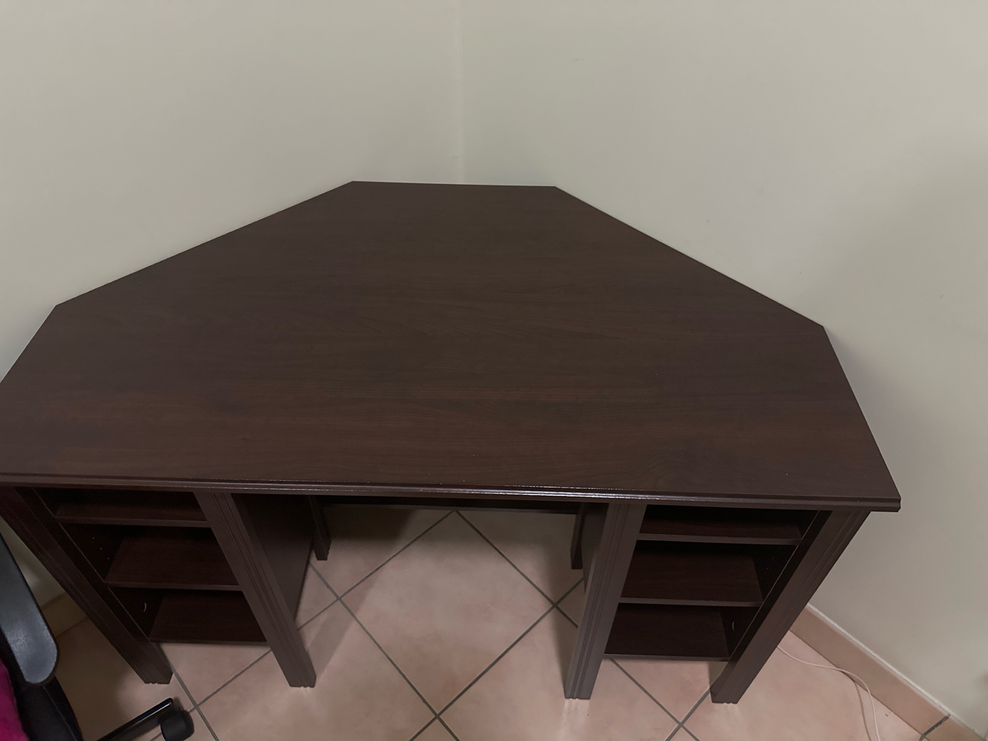 Office Desk - Image 1