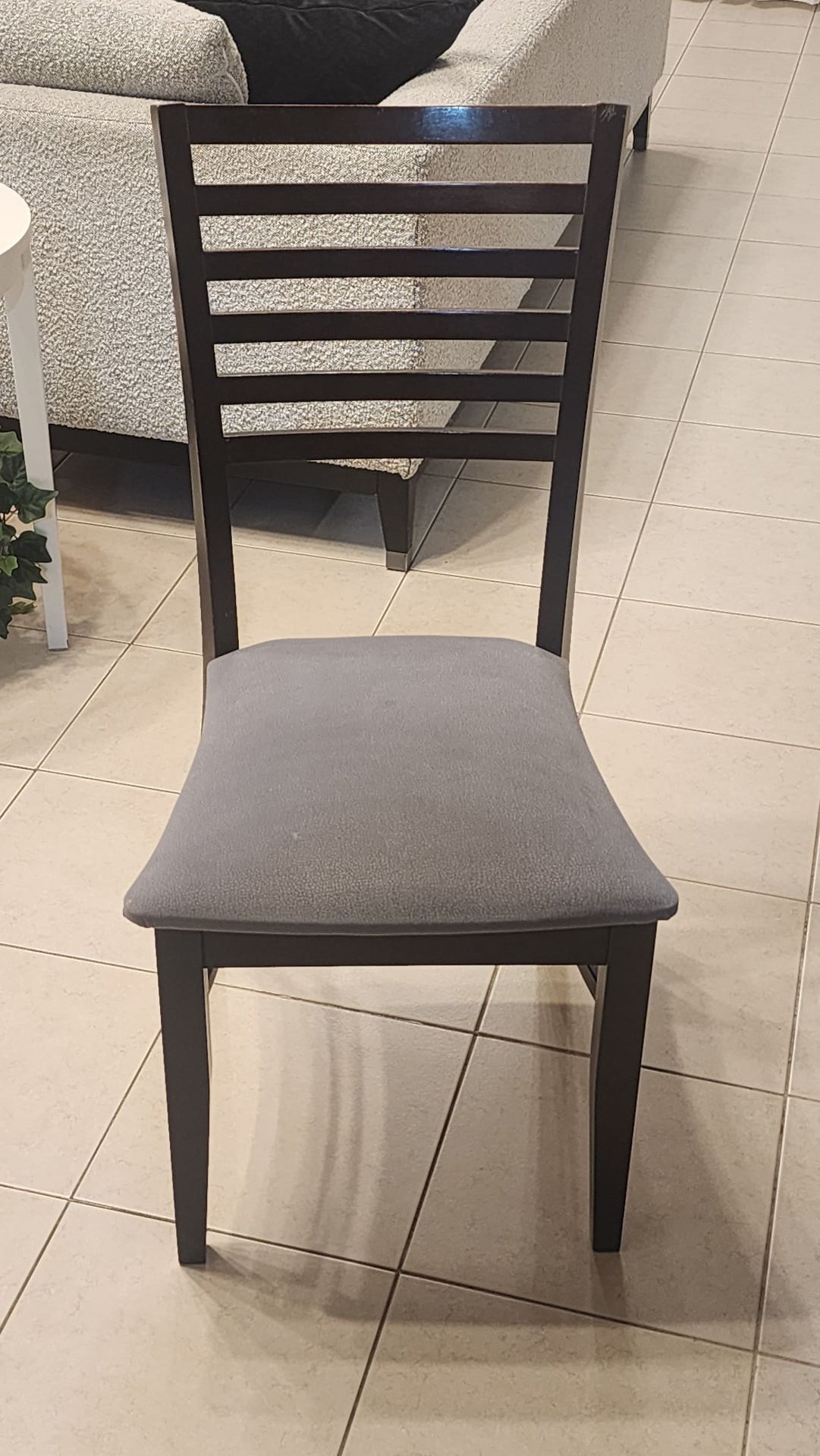 8 Seater square dining table 1.5 x 1.5 Mtr - Image 4