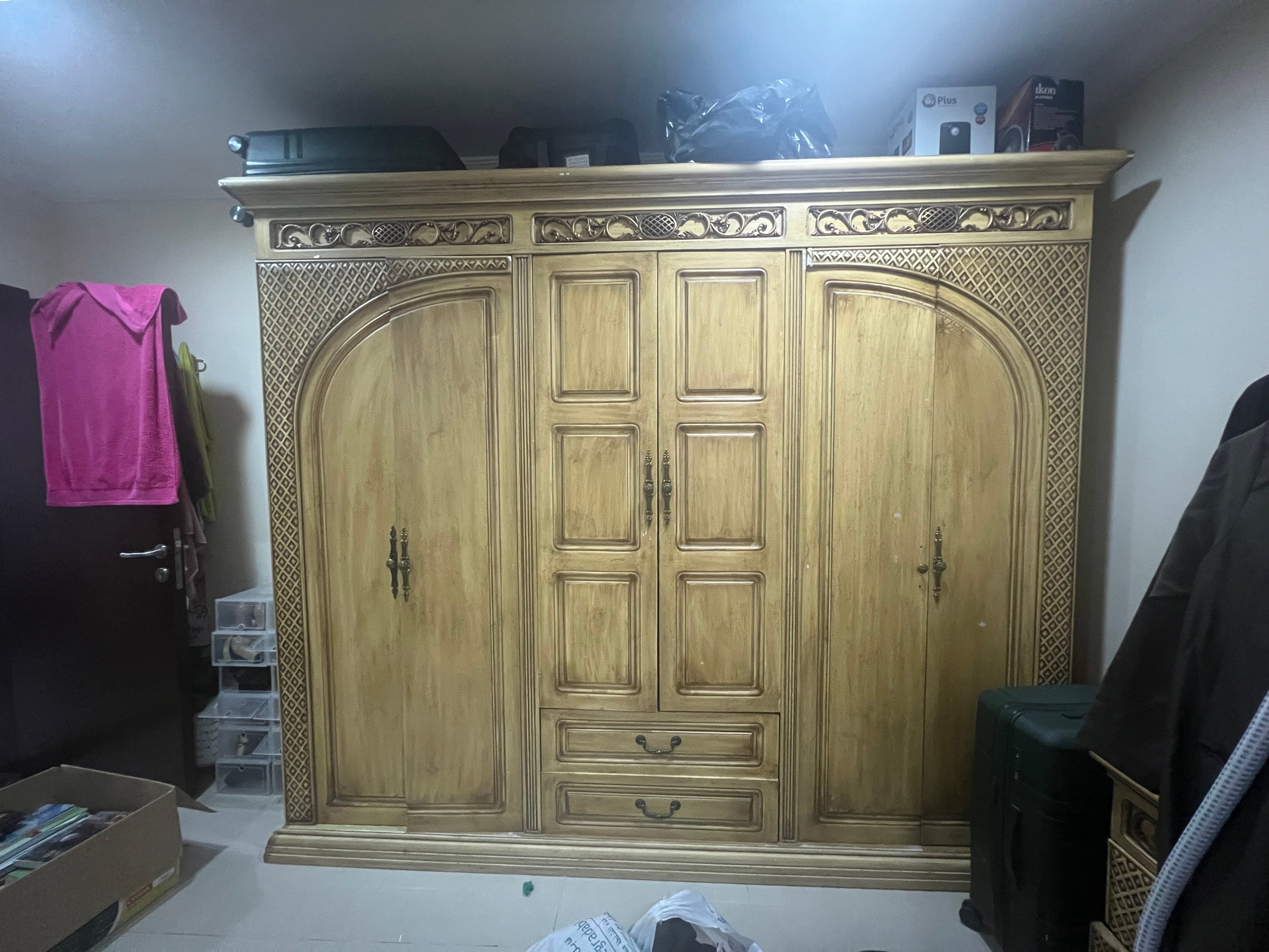 طقم غرفة نوم بحالة ممتازة - Image 8