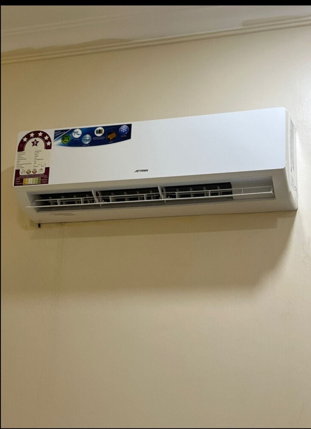 Aftron brand 1.5ton 2pis look like new  - Image 2