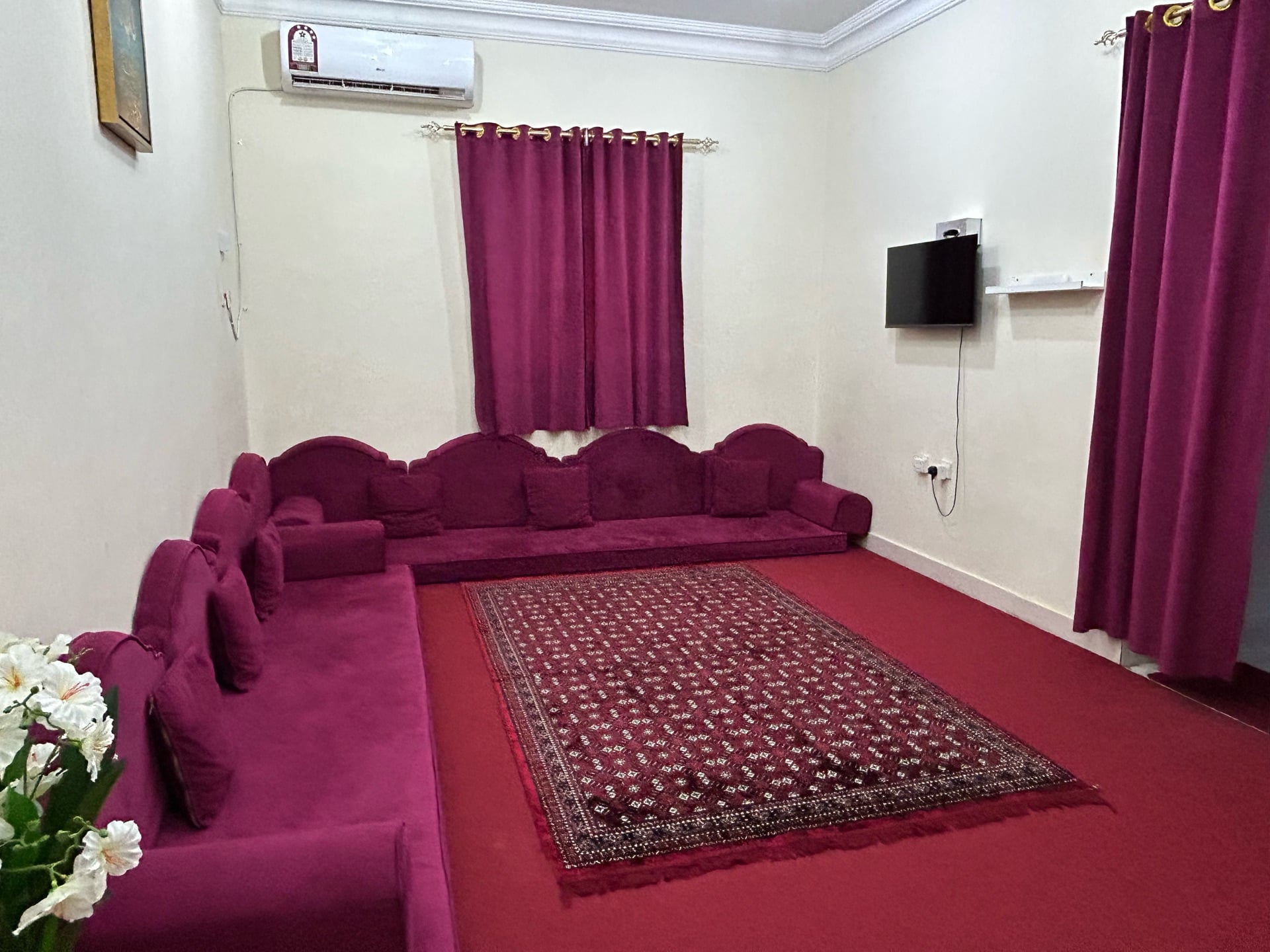 Curtains, carpet, and sofa - Image 6