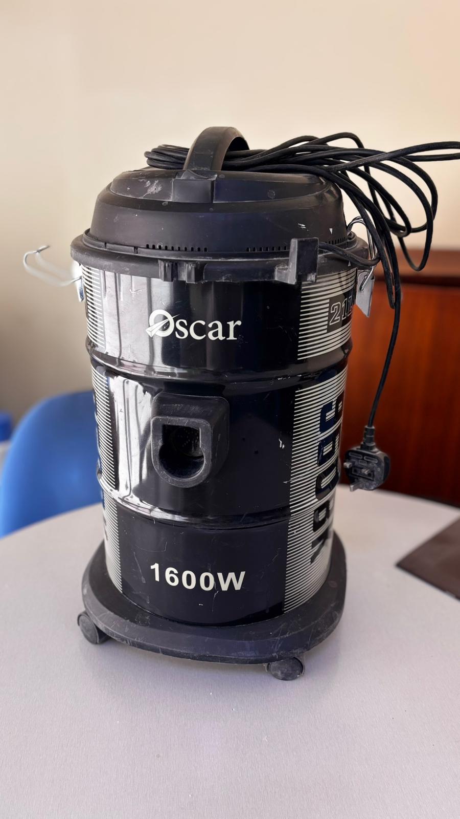 VACUUM CLEANER - OSCAR - Image 2