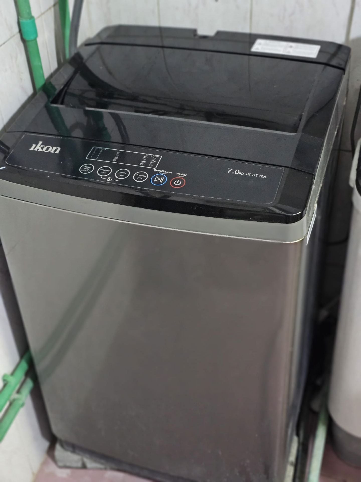 New washing machine rarely used for 1 year. Moving sale  - Image 7