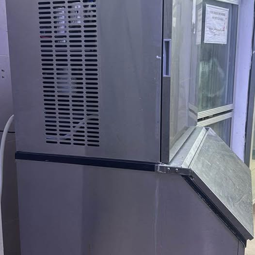 Commercial ice making machines  - Image 4