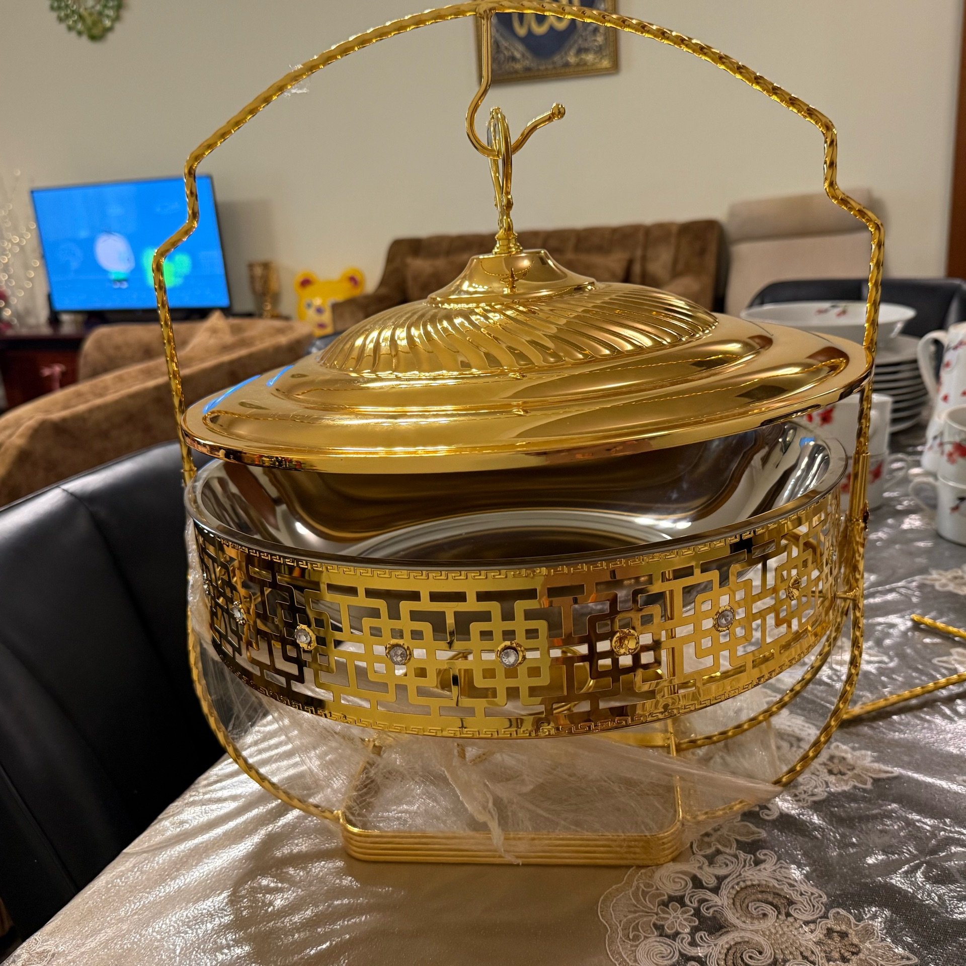 Gold serve-dish  - Image 9