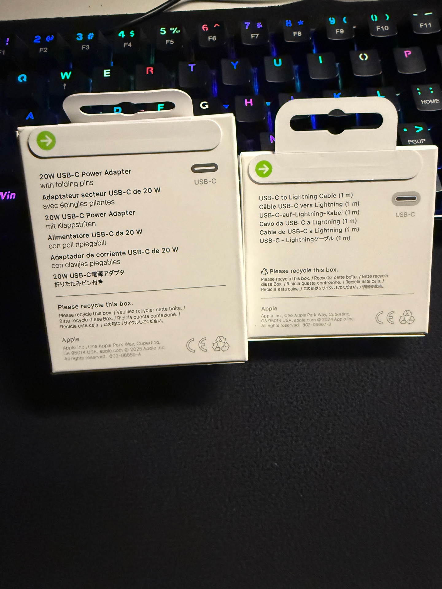 20W Adapter And Type C Lighting Cable(-1m) Sealed - Image 2