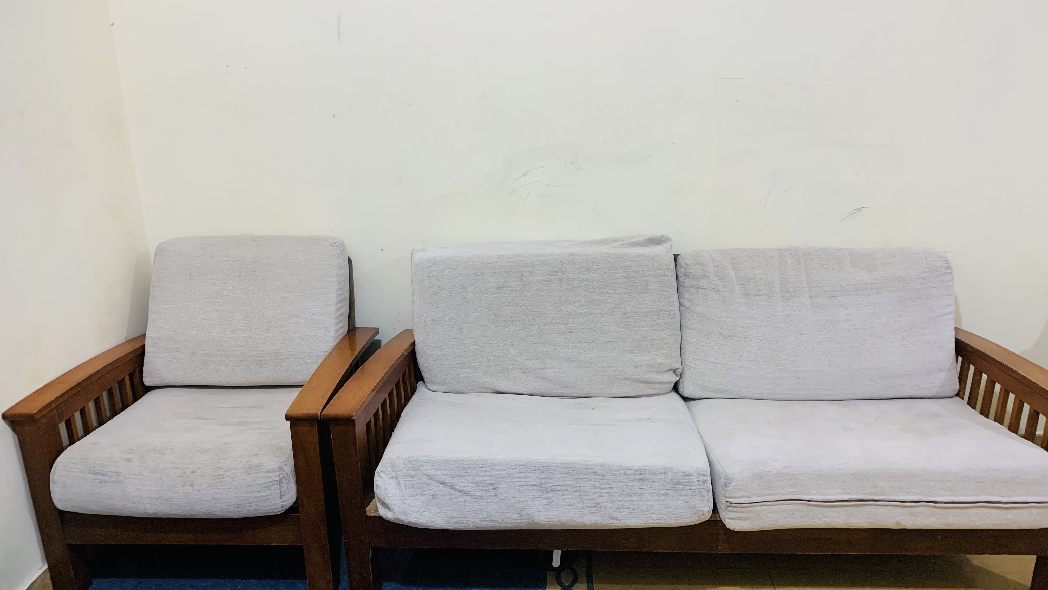 Sofa set for sale - Image 2