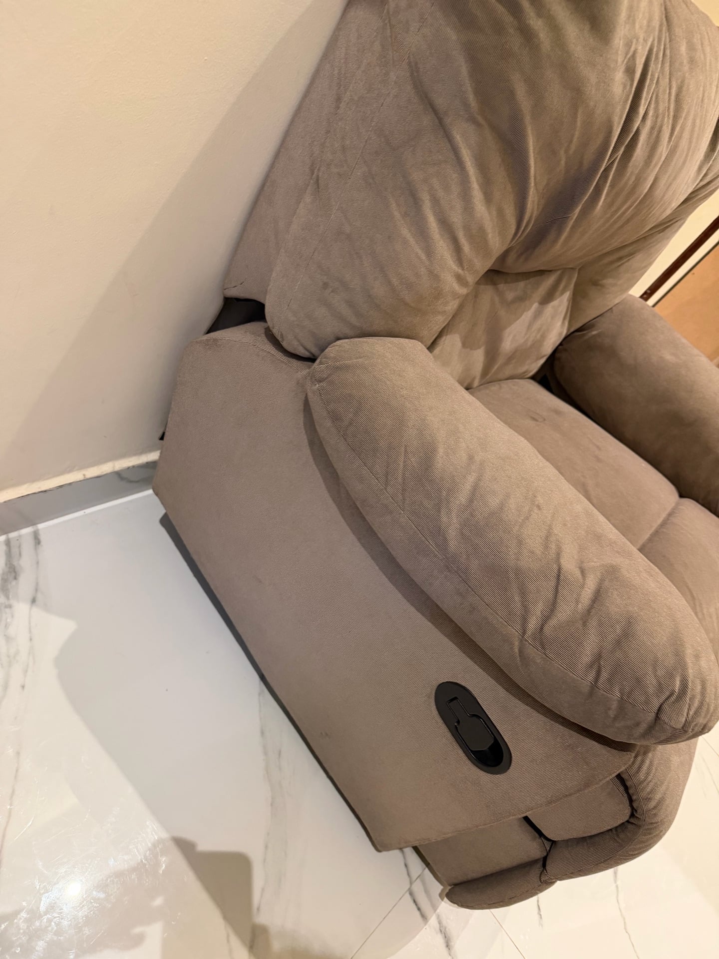 Recliner sofa - Image 1
