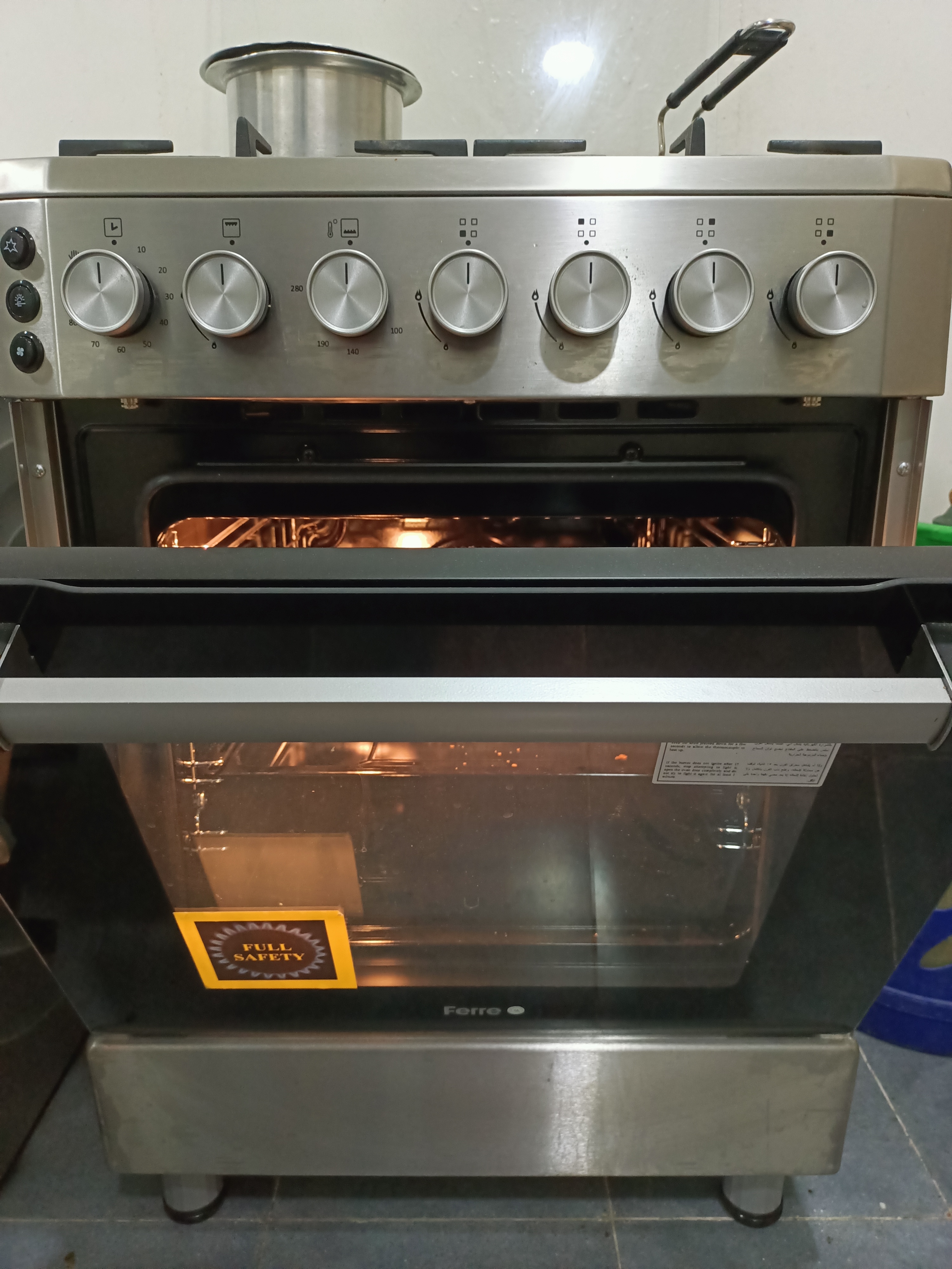 Ferre Cooking range - Image 1