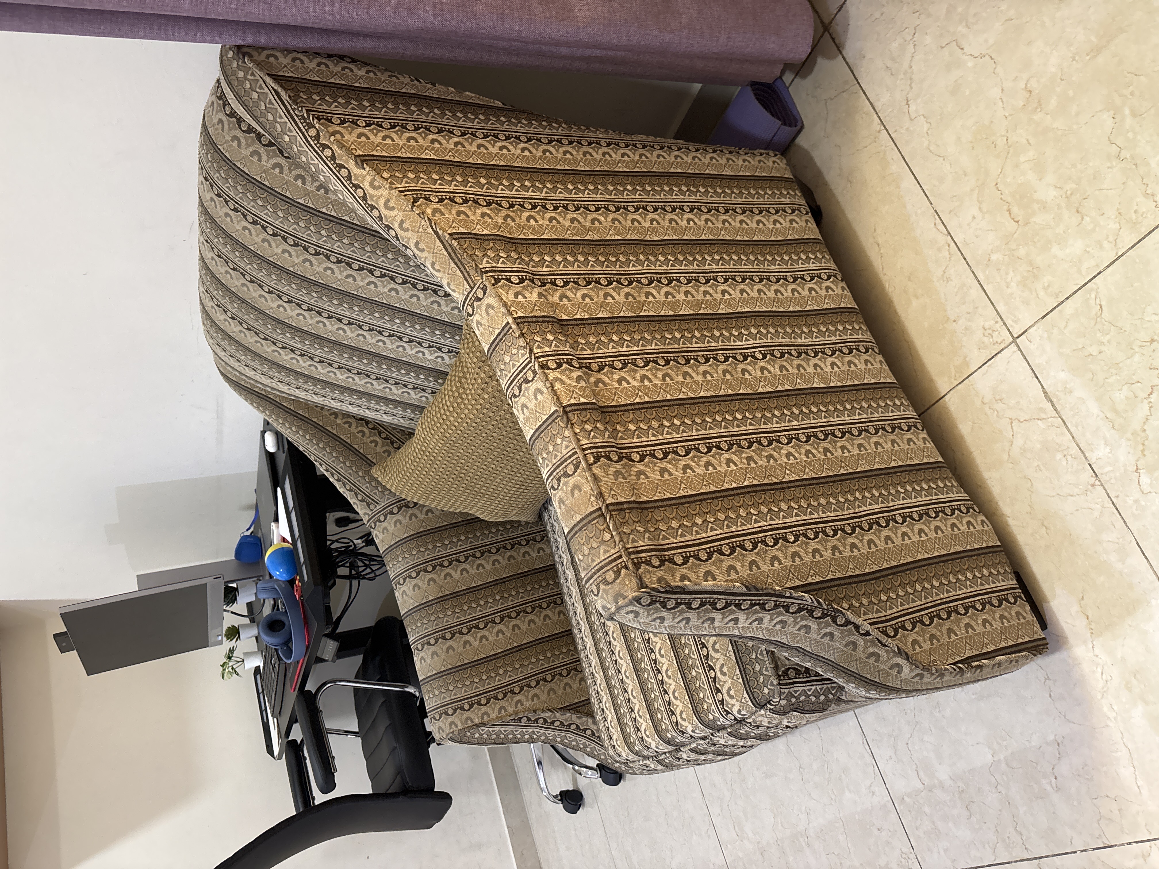 Dining table, chairs and single seat sofa - Image 2