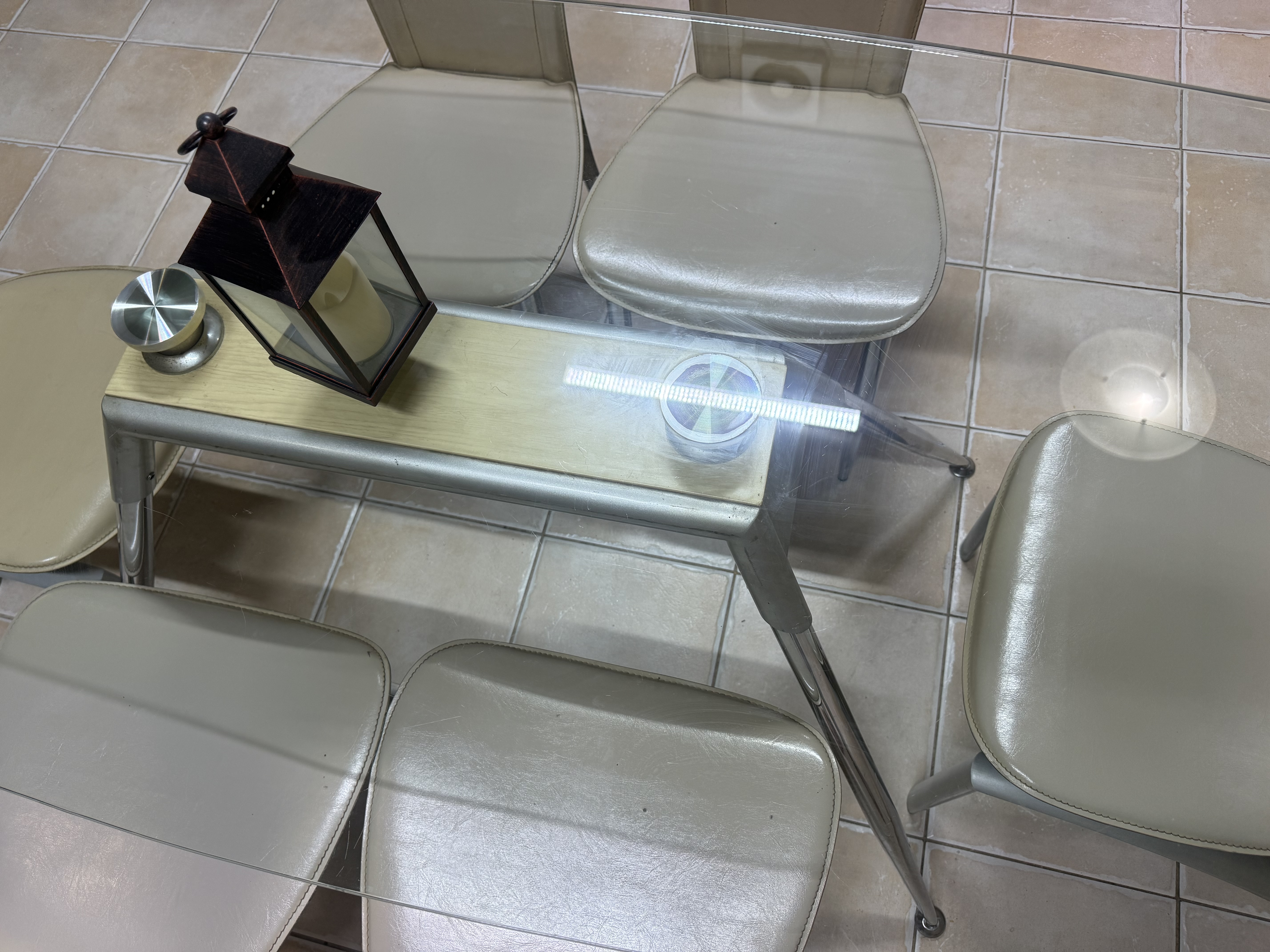 Dining table set with chairs  - Image 2