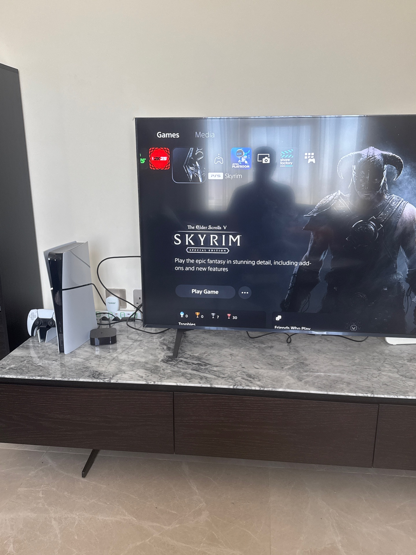 PlayStation 5 for sales digital edition with 2 controllers  - Image 3