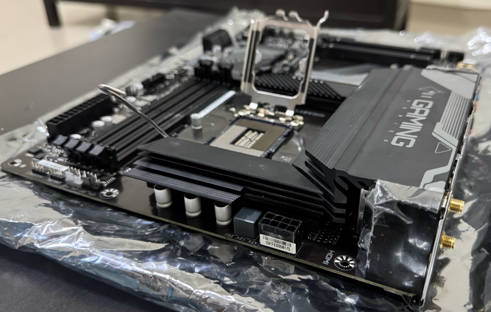 MOTHERBOARD GIGABYTE Z790 Gaming Plus AX (DDR5) – Like New -LGA 1700 - Image 3