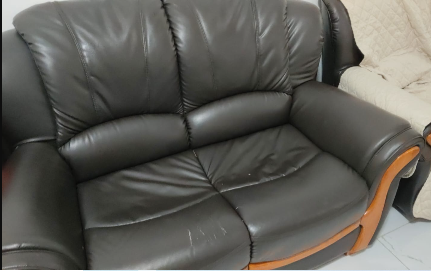 2+2 SEATER BROWN LEATHER SOFA. - Image 4