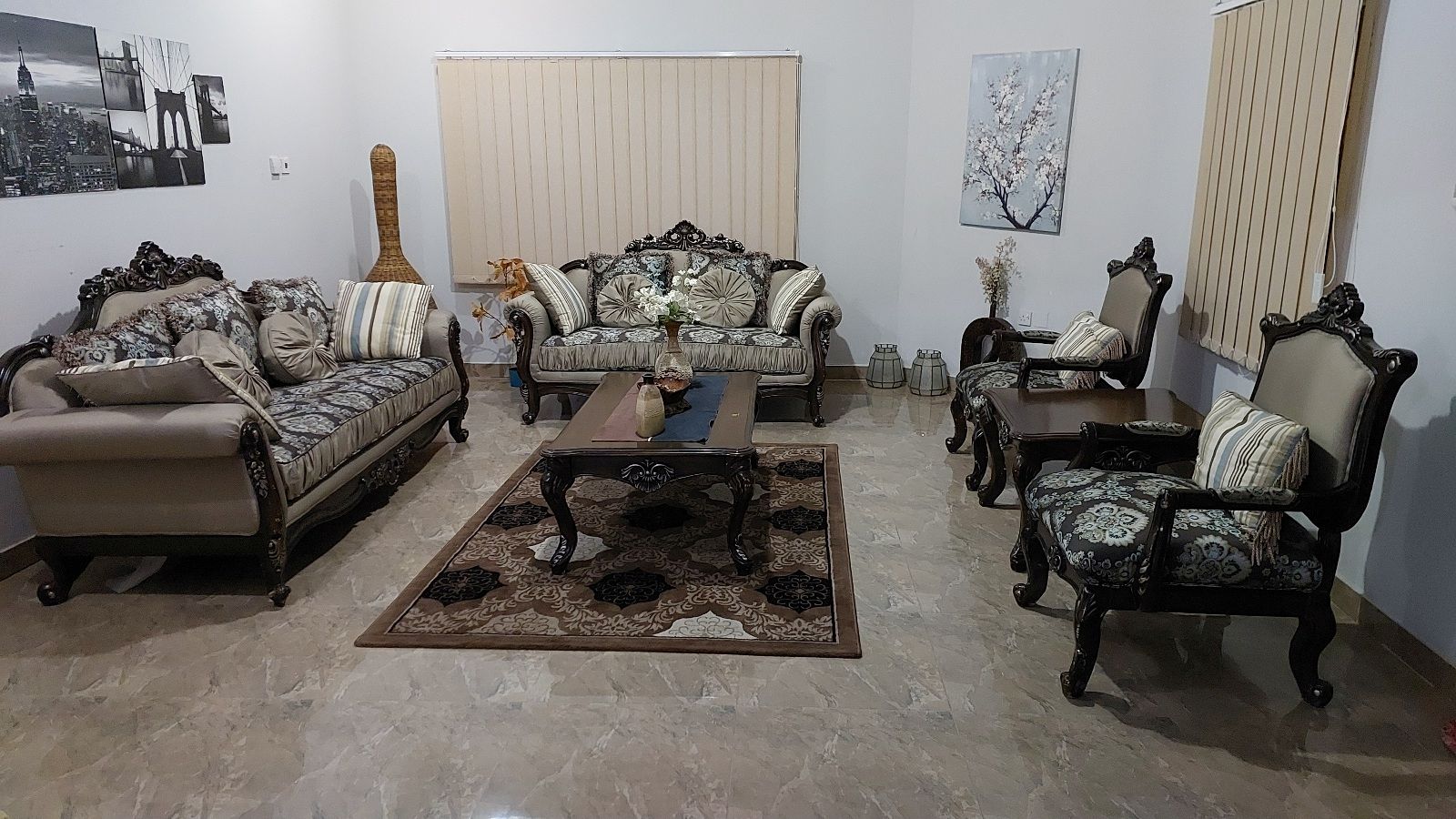 Stunning 7-Seater Sofa Set with Tables - Image 2