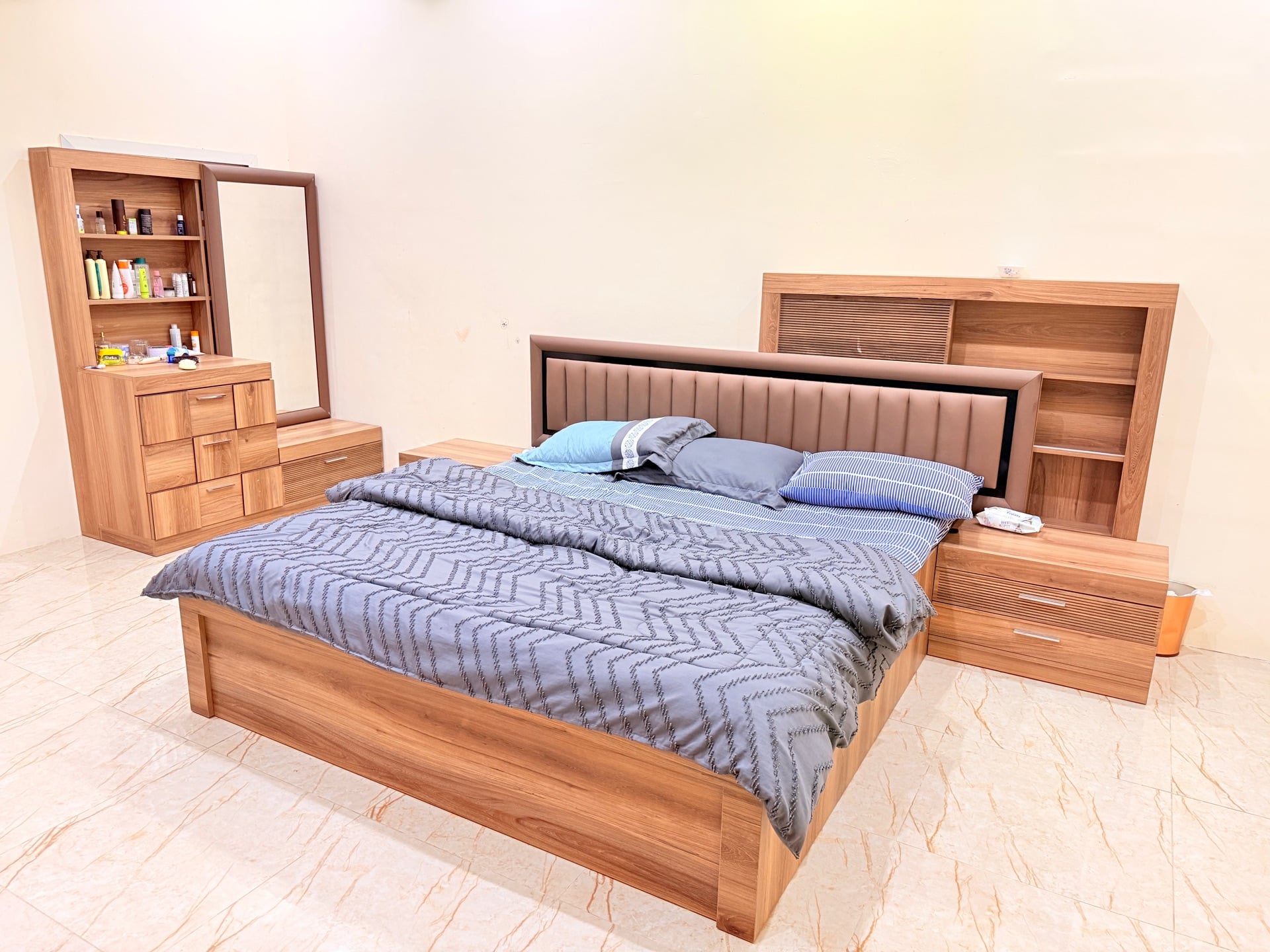 Home items for sale  - Image 3