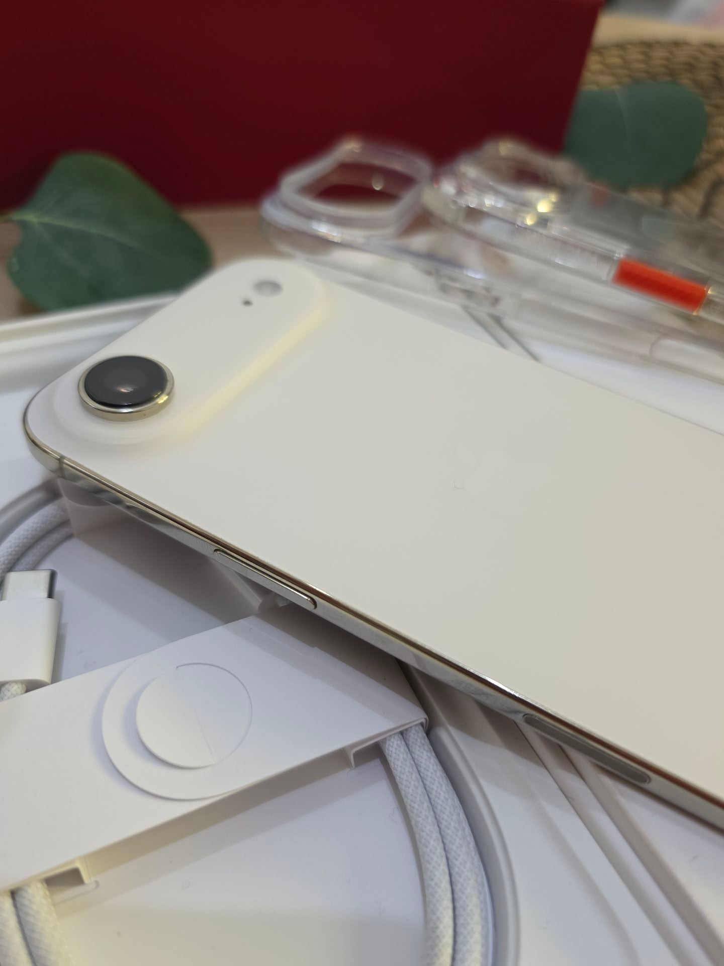 iPhone 17 Air 256Gb Gold - Image 2