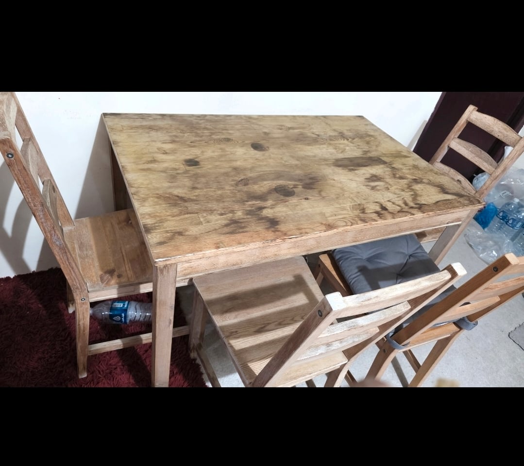 USED TABLE WITH CHAIRS 4 - Image 2