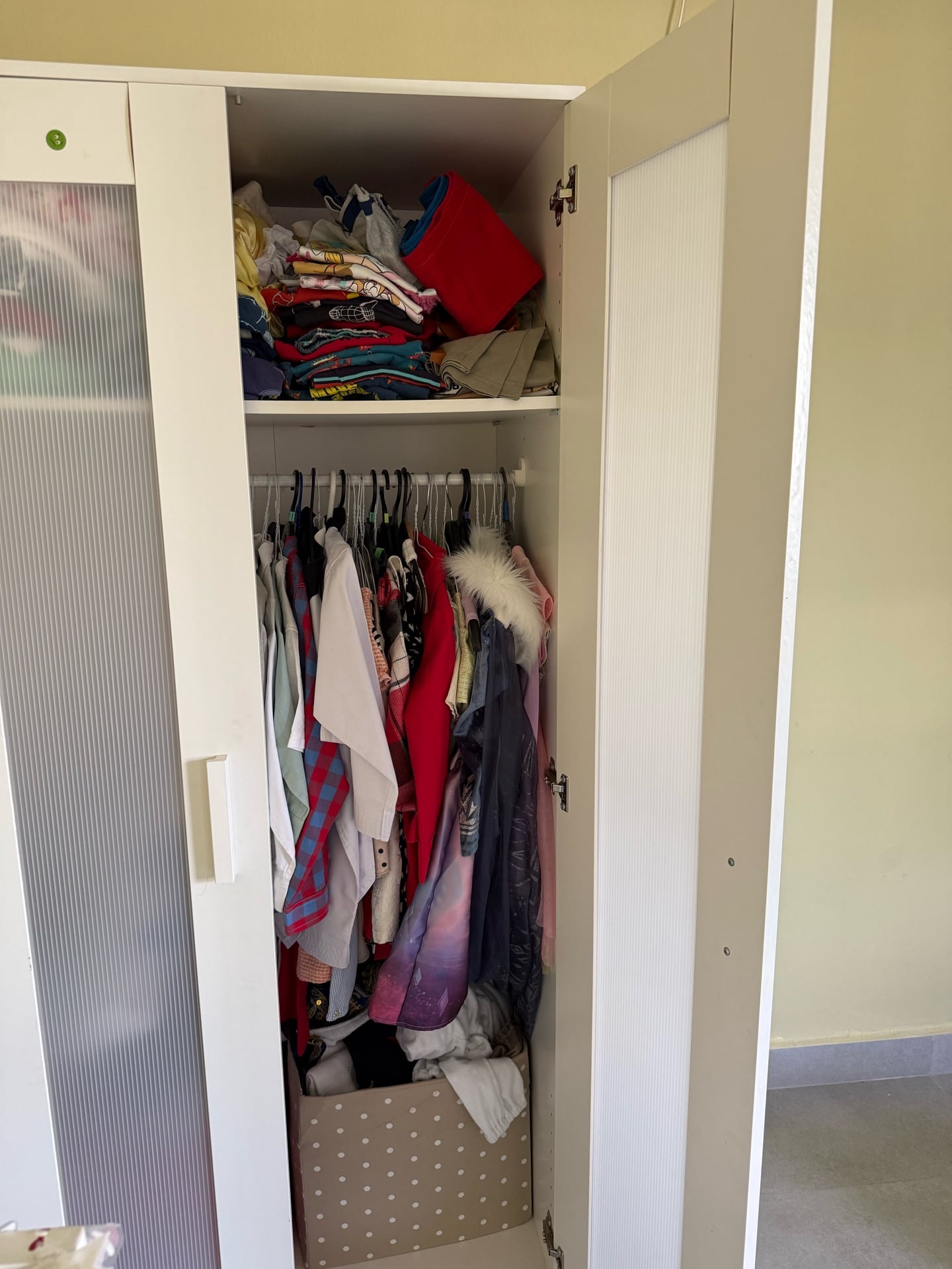 Kids wardrobe - Image 3
