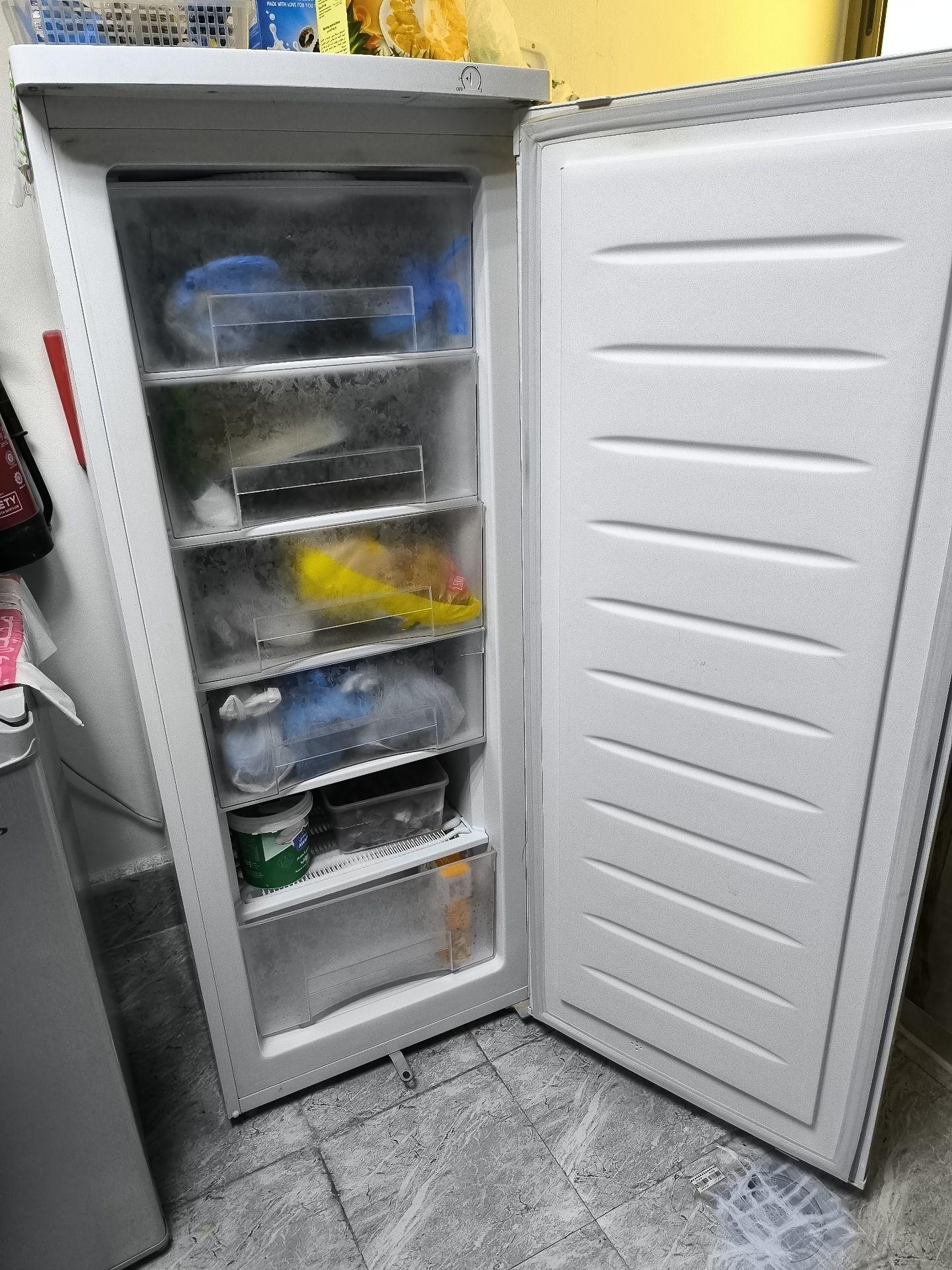 Zenan upright freezer - Image 2