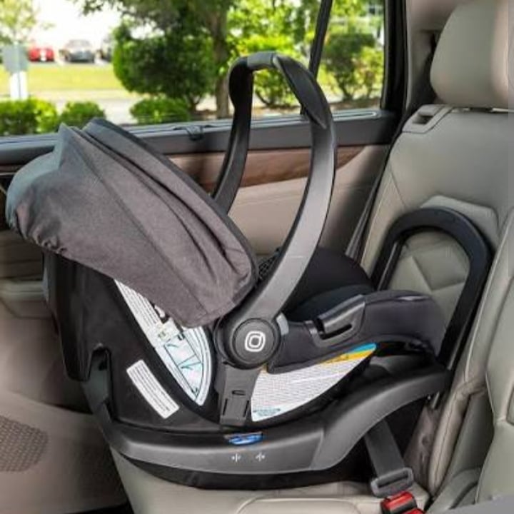 Graco car seat  - Image 4